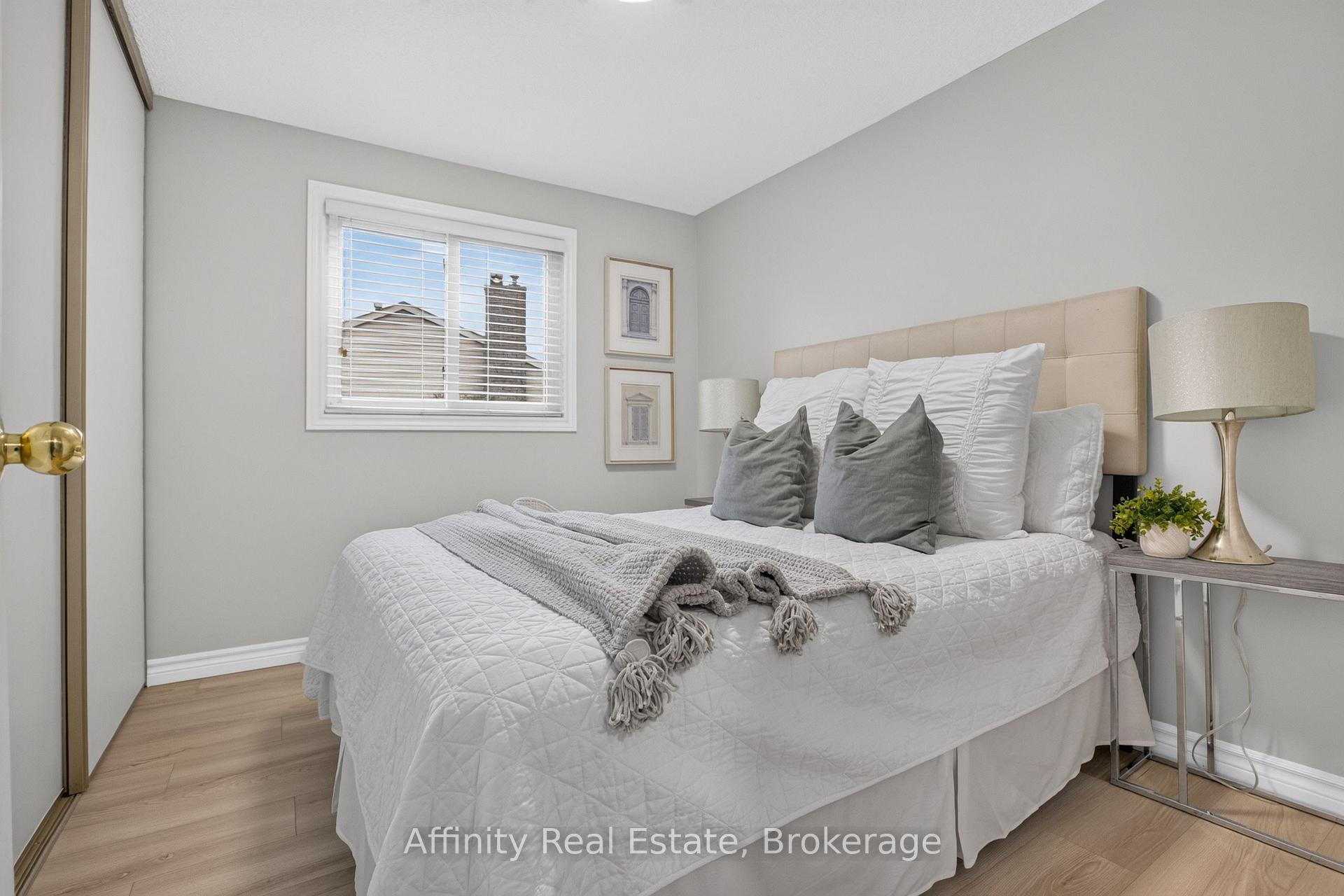 Photo 36 of 344 Driftwood Drive, Kitchener, Forest Heights — HOMEH