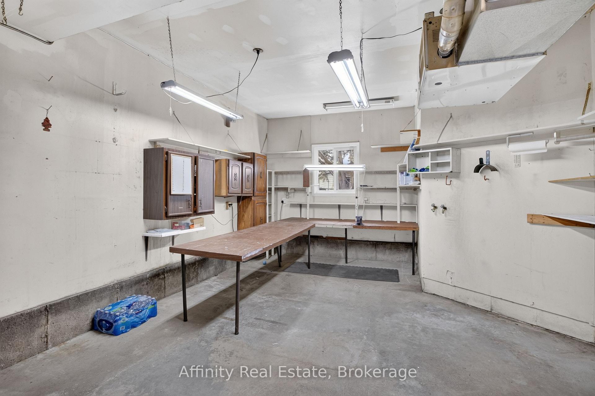 Photo 46 of 344 Driftwood Drive, Kitchener, Forest Heights — HOMEH