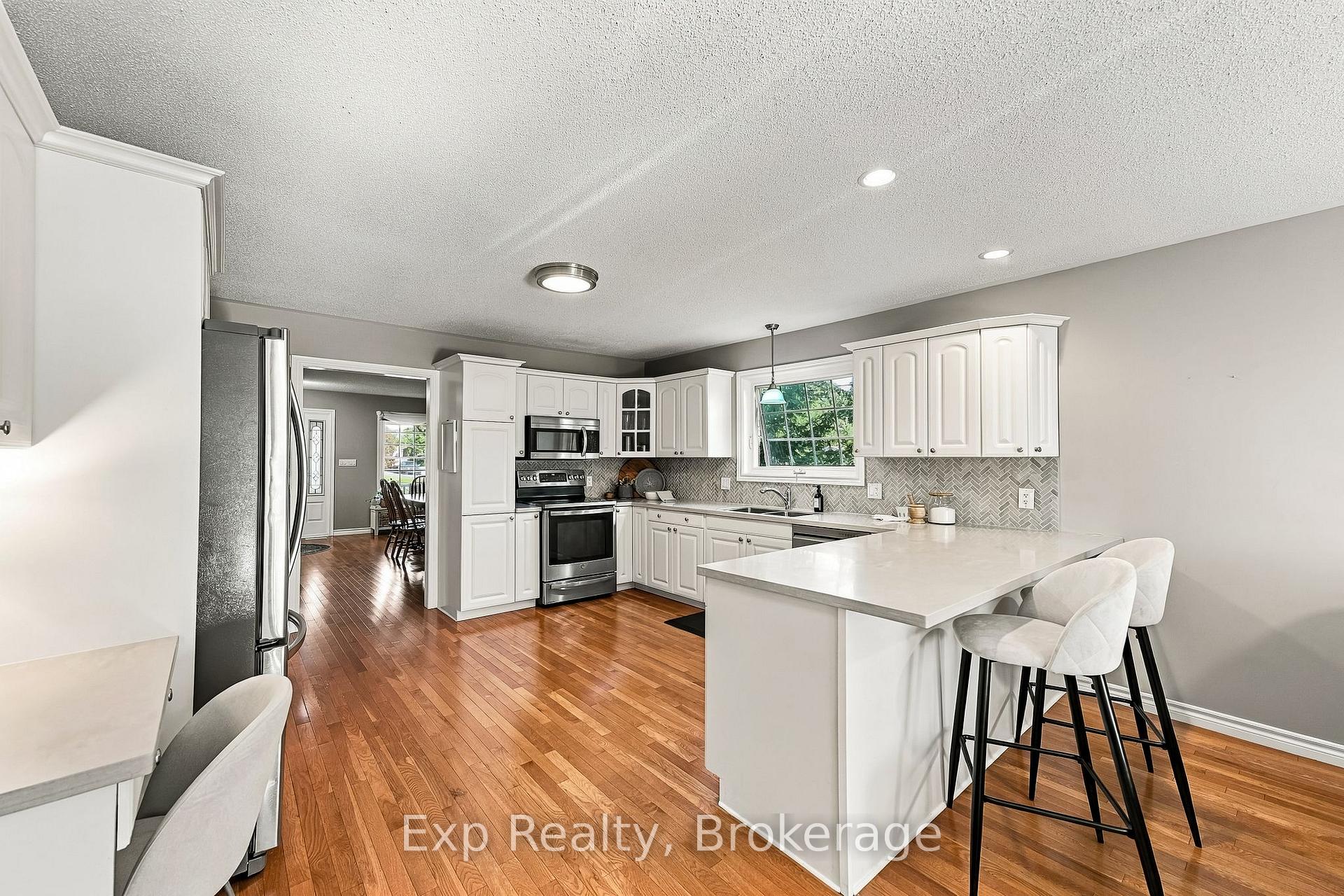 Photo 10 of 52 Trefusis Street, Port Hope — HOMEH