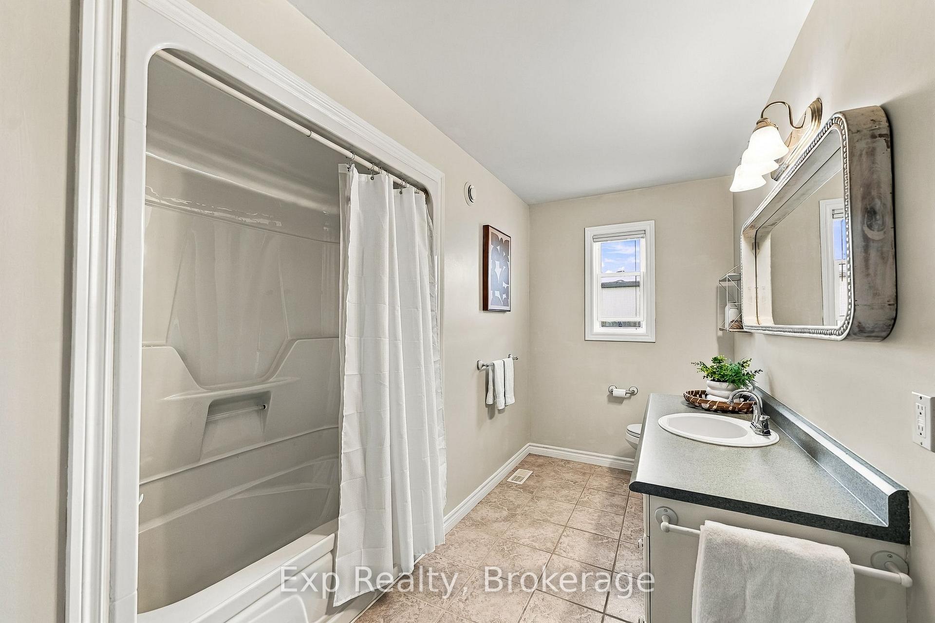 Photo 25 of 52 Trefusis Street, Port Hope — HOMEH
