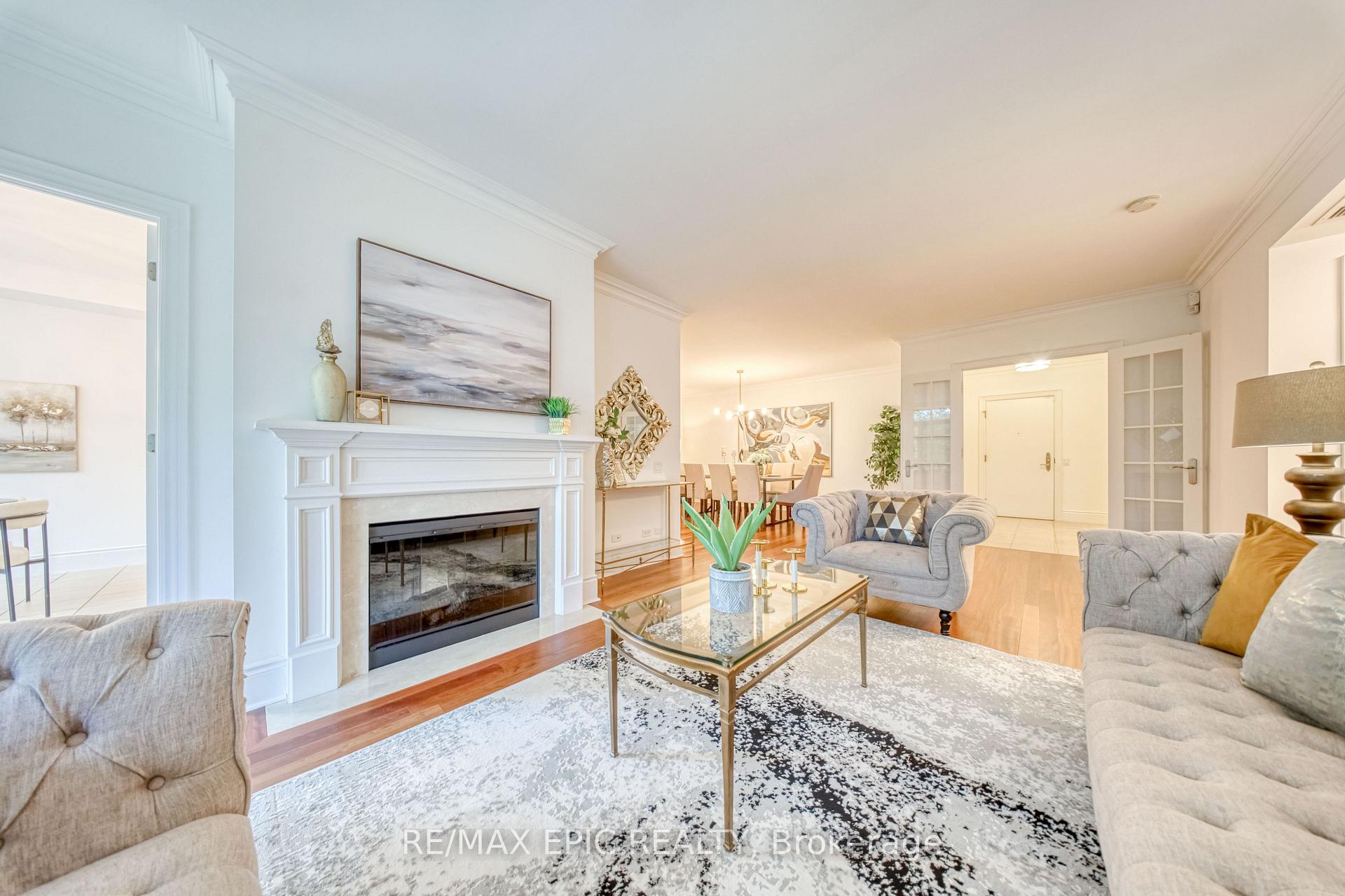 Photo 7 of Unit 211, 7071 Bayview Avenue, Markham, Bayview Glen — HOMEH
