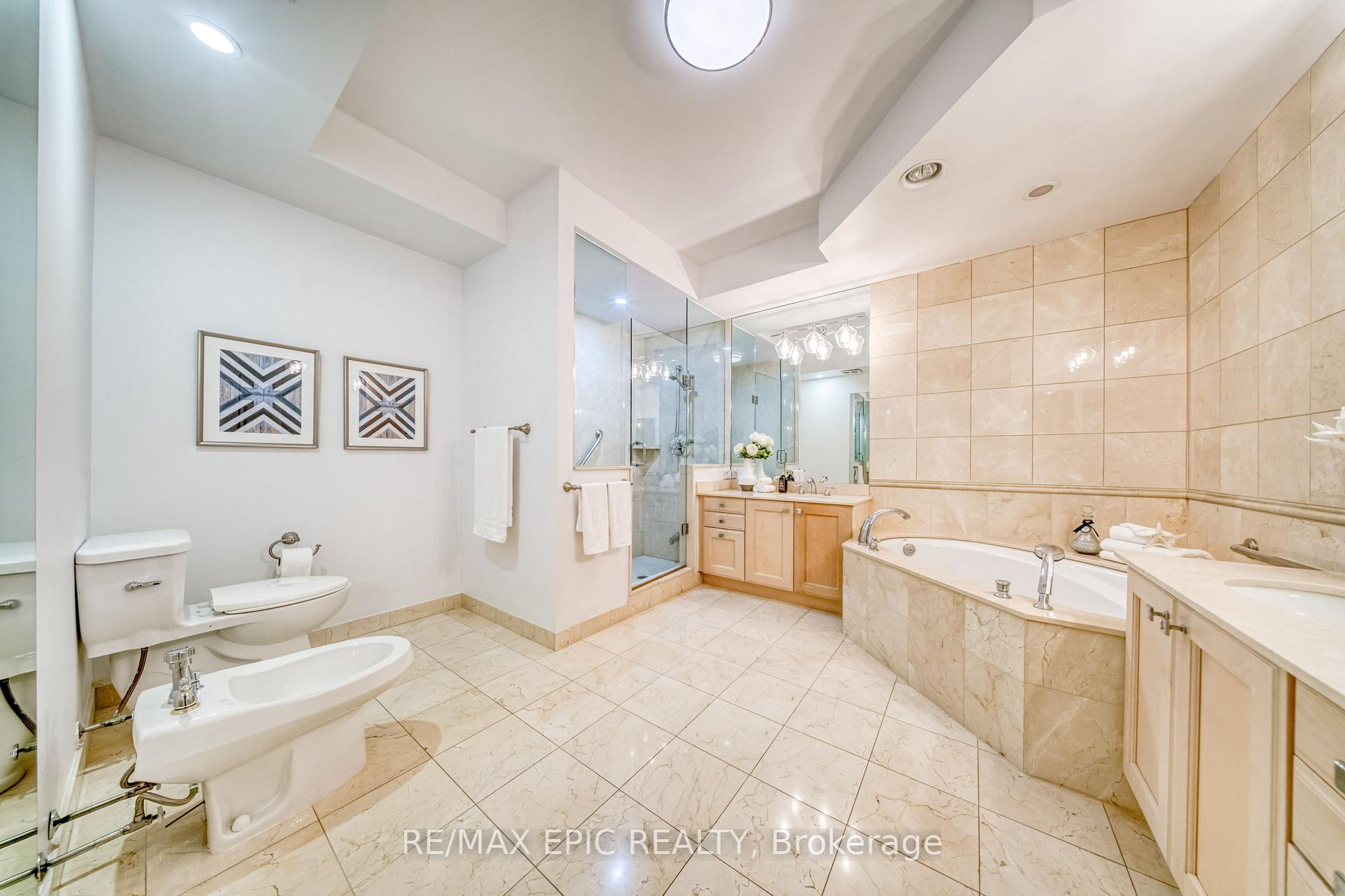 Photo 21 of Unit 211, 7071 Bayview Avenue, Markham, Bayview Glen — HOMEH