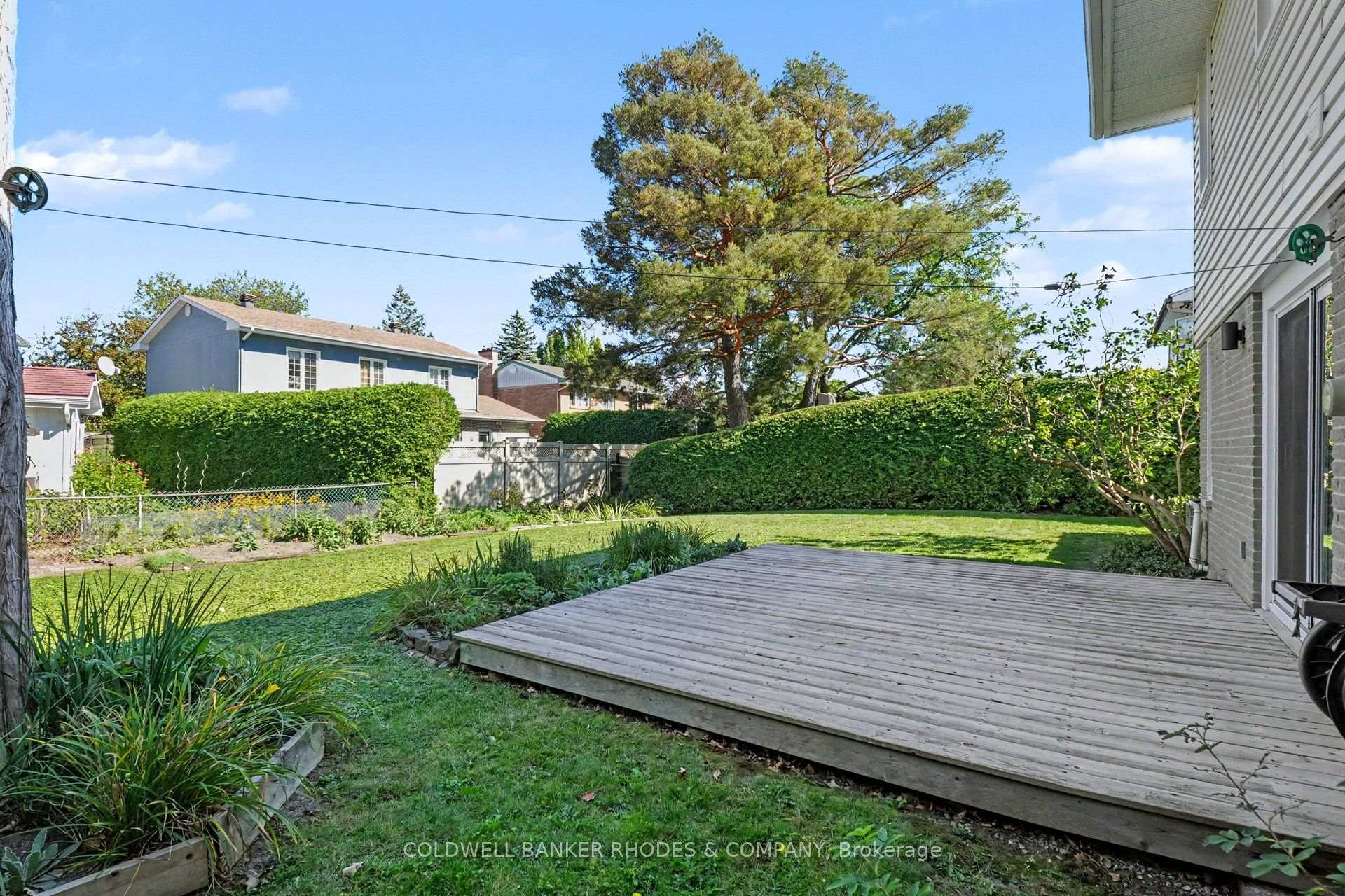 Photo 32 of 659 Ingram Crescent, Ottawa, Beacon Hill North — HOMEH