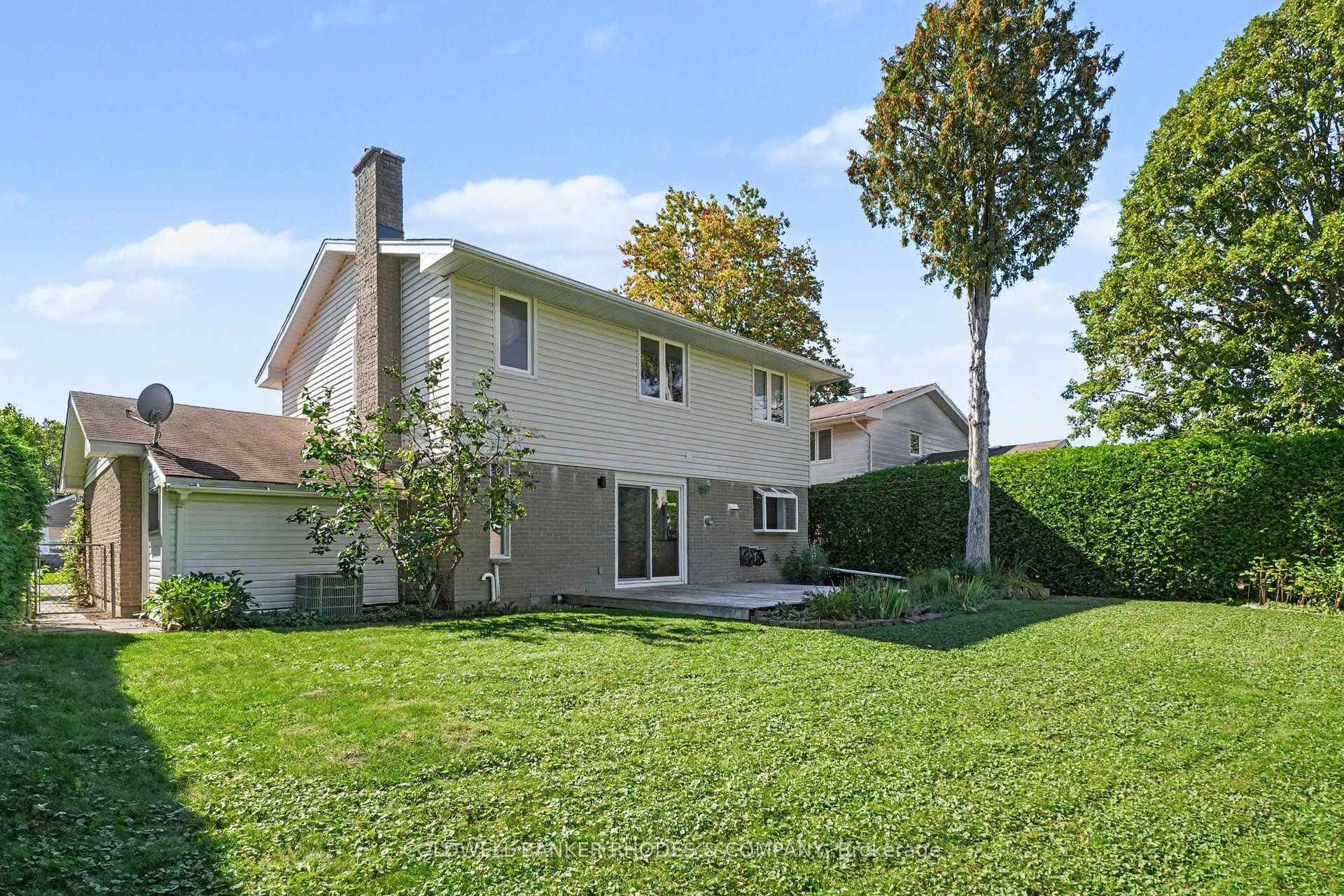 Photo 33 of 659 Ingram Crescent, Ottawa, Beacon Hill North — HOMEH