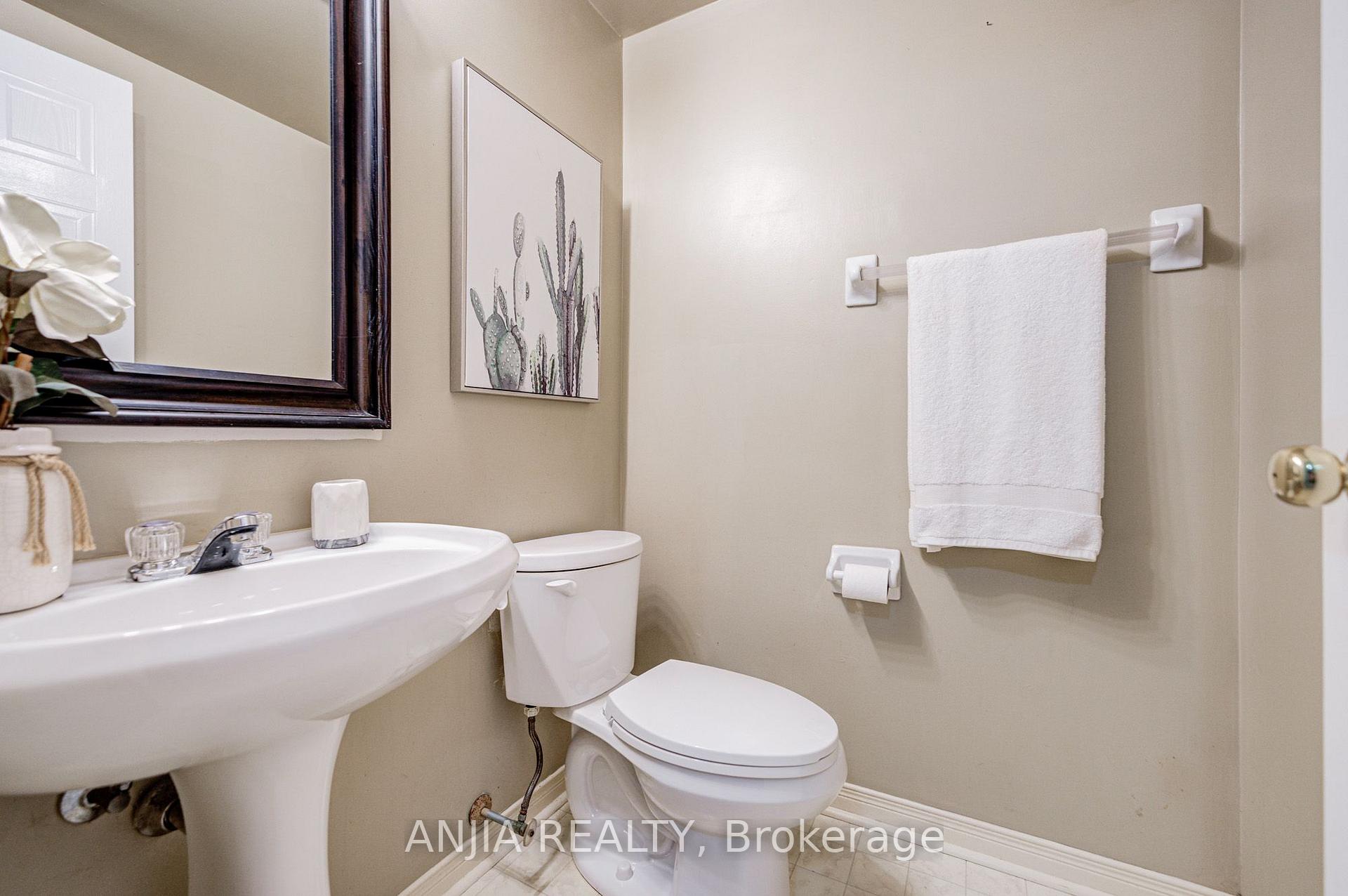 Photo 9 of 7 Allayden Drive, Whitby, Lynde Creek — HOMEH