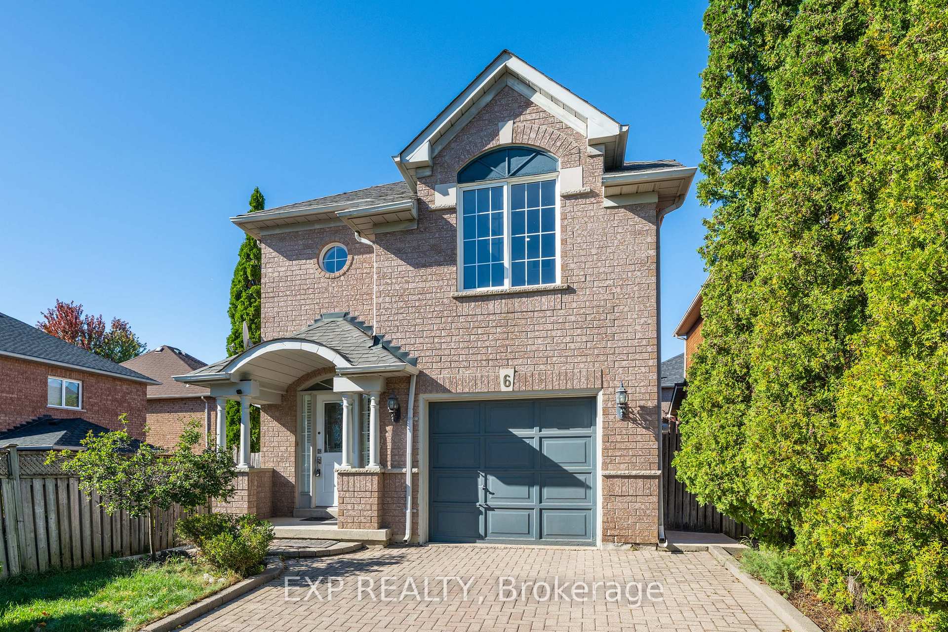 Photo 5 of 6 Purdy Crescent W, North York, Humberlea-Pelmo Park — HOMEH