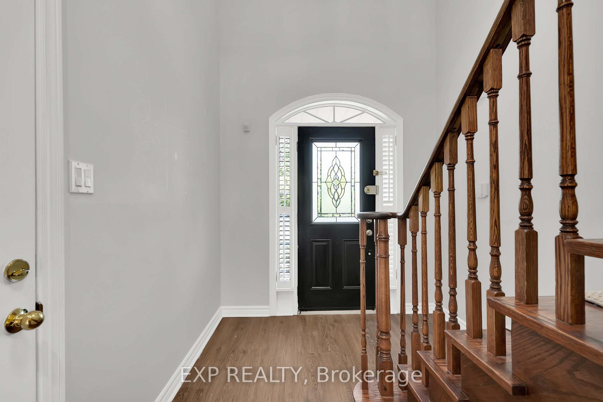 Photo 4 of 6 Purdy Crescent W, North York, Humberlea-Pelmo Park — HOMEH