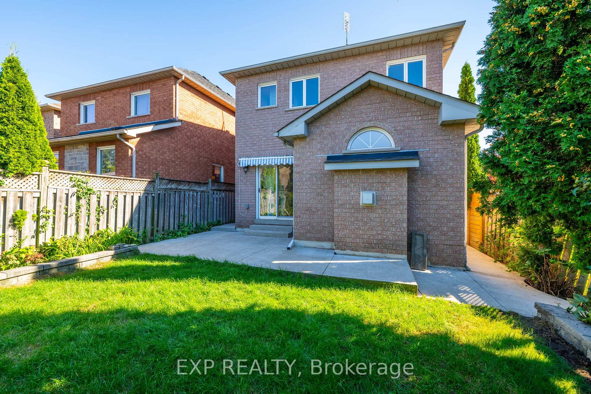 Photo 42 of 6 Purdy Crescent W, North York, Humberlea-Pelmo Park — HOMEH