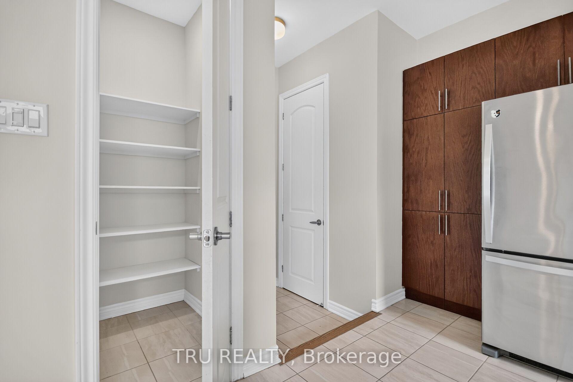 Photo 6 of 4126 Obsidian Street, Ottawa, Barrhaven - Half Moon Bay — HOMEH