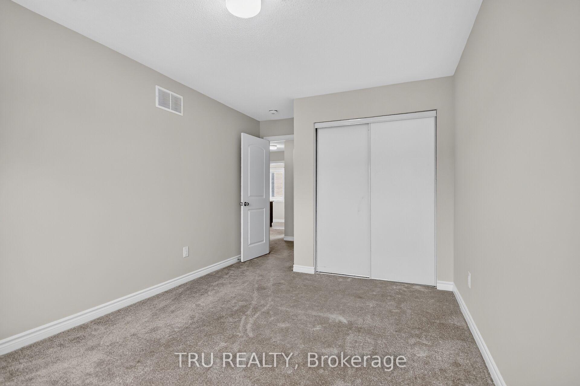 Photo 15 of 4126 Obsidian Street, Ottawa, Barrhaven - Half Moon Bay — HOMEH