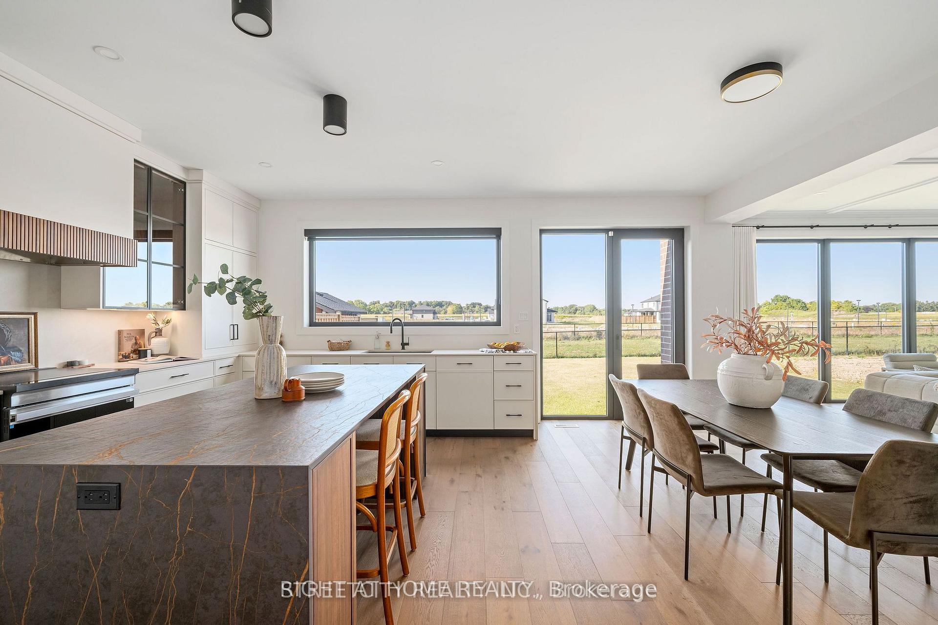 Photo 16 of 6326 Old Garrison Boulevard, London, South V — HOMEH