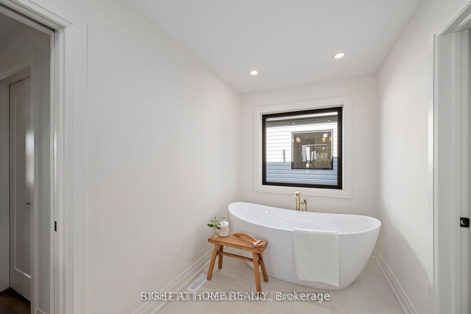 Photo 24 of 6326 Old Garrison Boulevard, London, South V — HOMEH