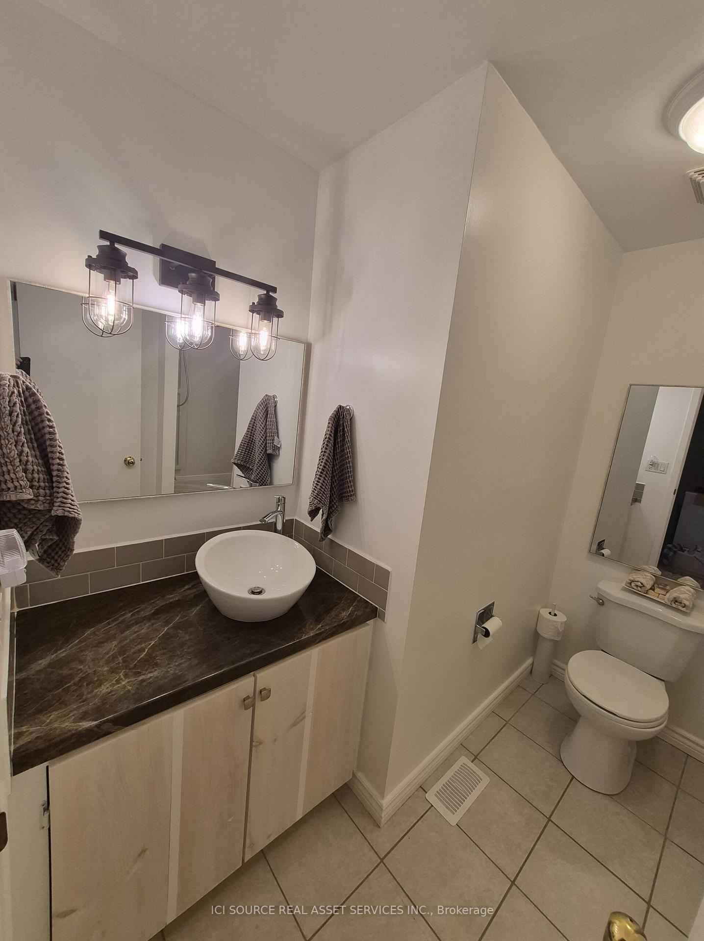 Photo 12 of 1576 Lassiter Terrace, Ottawa, Beaconwood — HOMEH