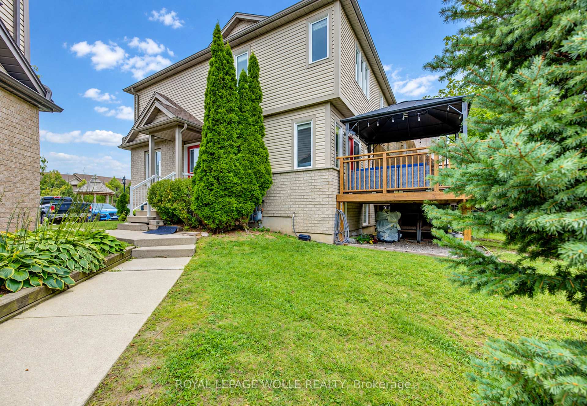 Photo 2 of Unit 40, 10 Foxglove Crescent, Kitchener, Larentian West — HOMEH