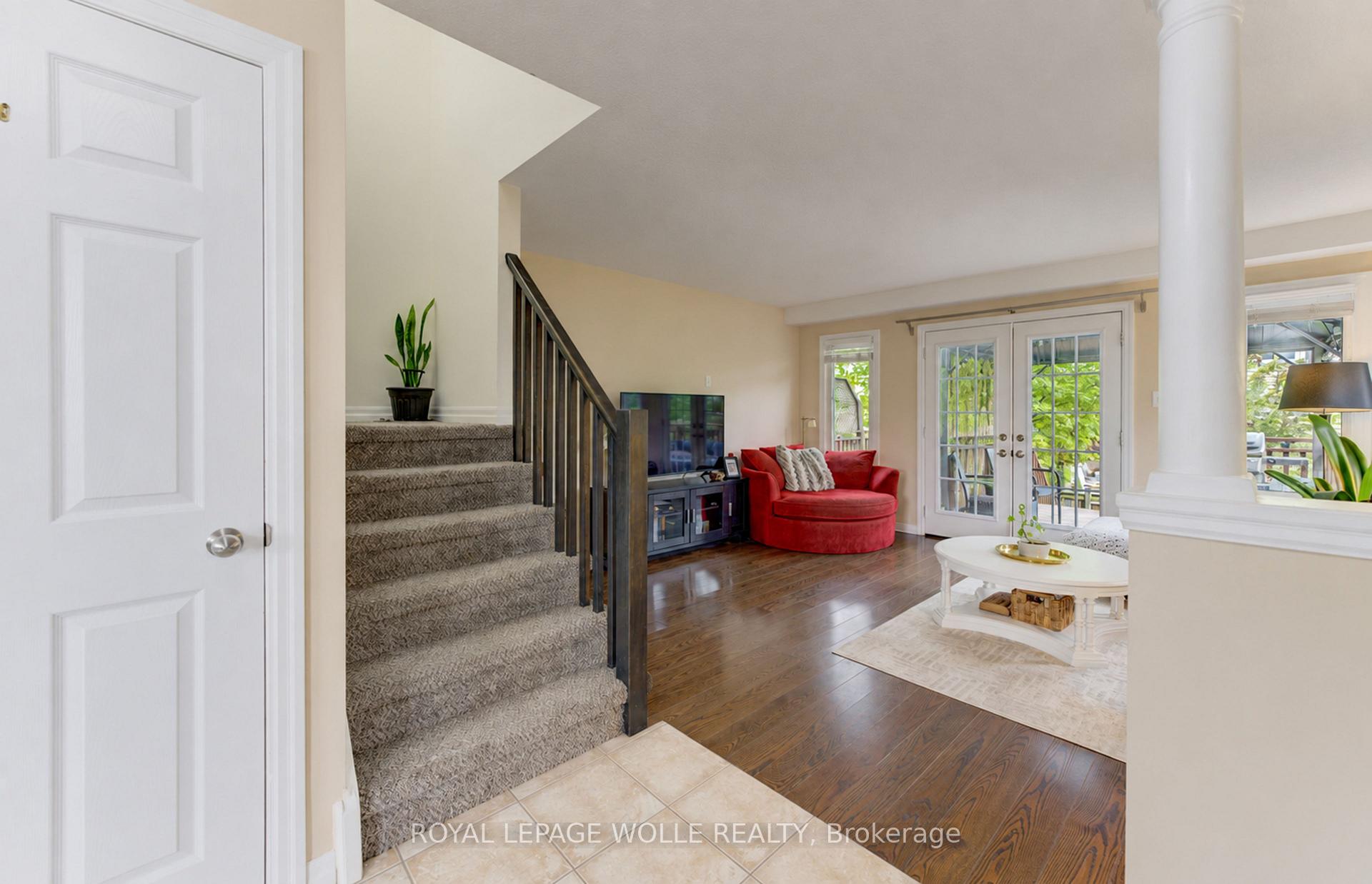 Photo 6 of Unit 40, 10 Foxglove Crescent, Kitchener, Larentian West — HOMEH