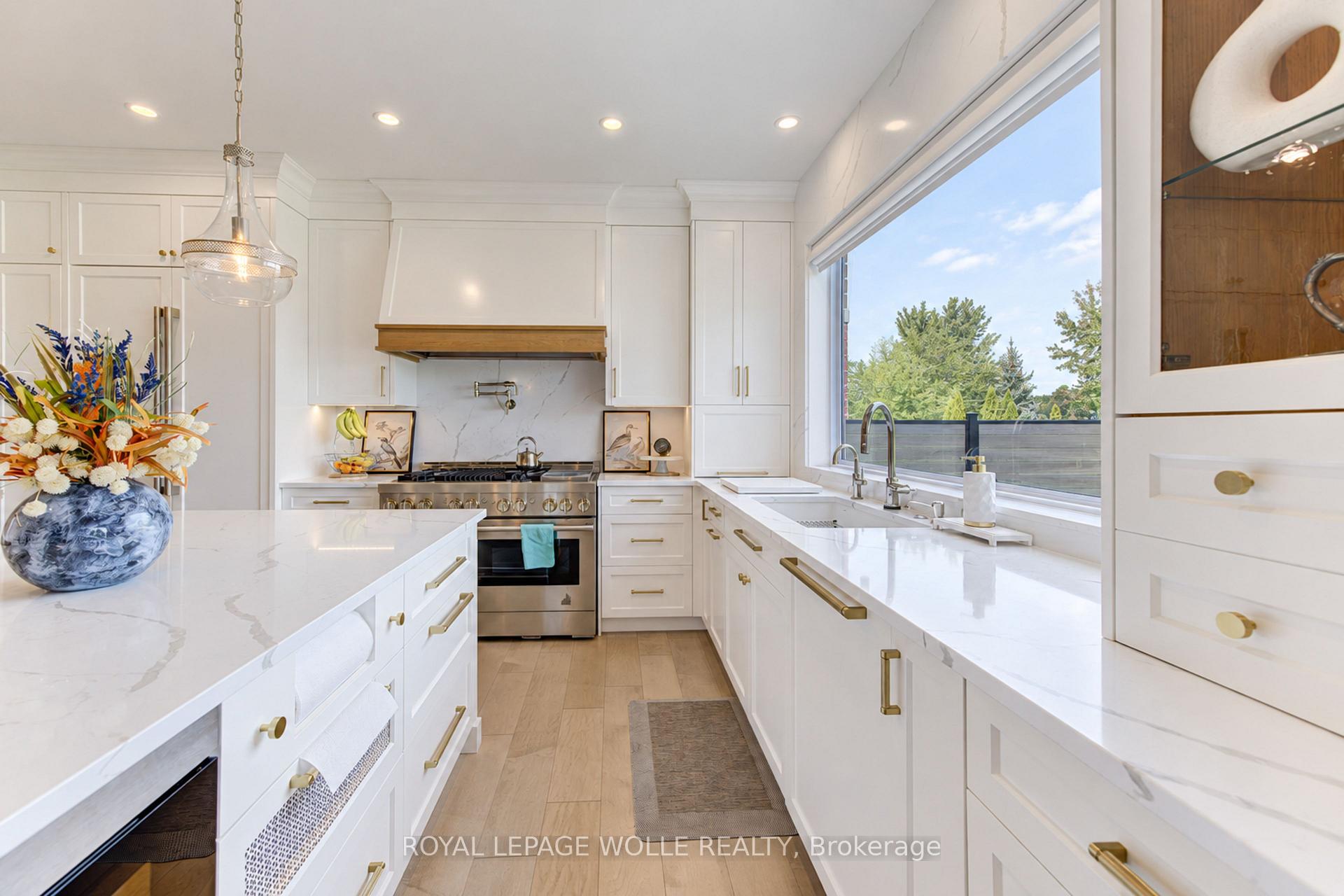 Photo 9 of 231 Hawkswood Drive, Kitchener, Bridgeport — HOMEH
