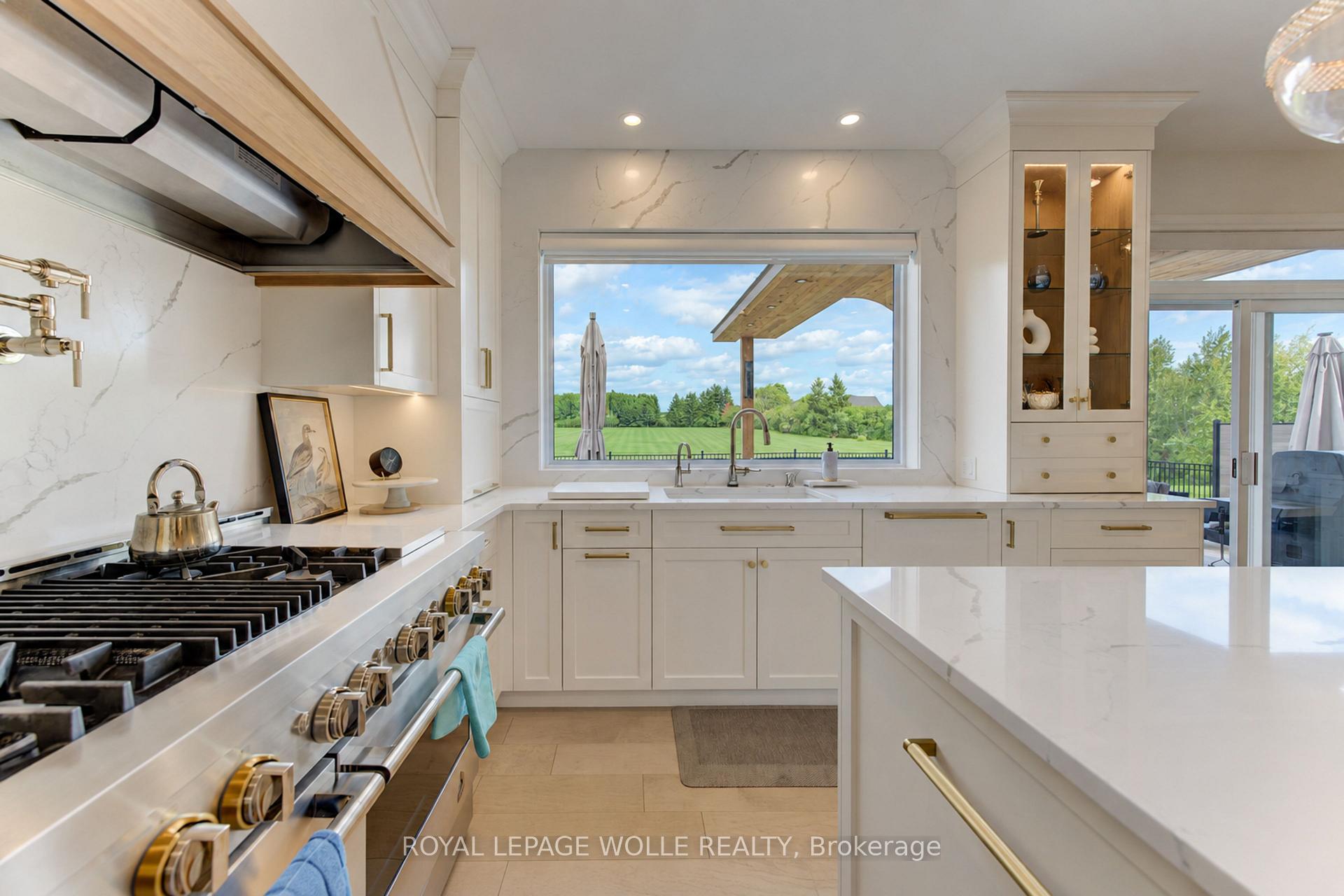 Photo 17 of 231 Hawkswood Drive, Kitchener, Bridgeport — HOMEH
