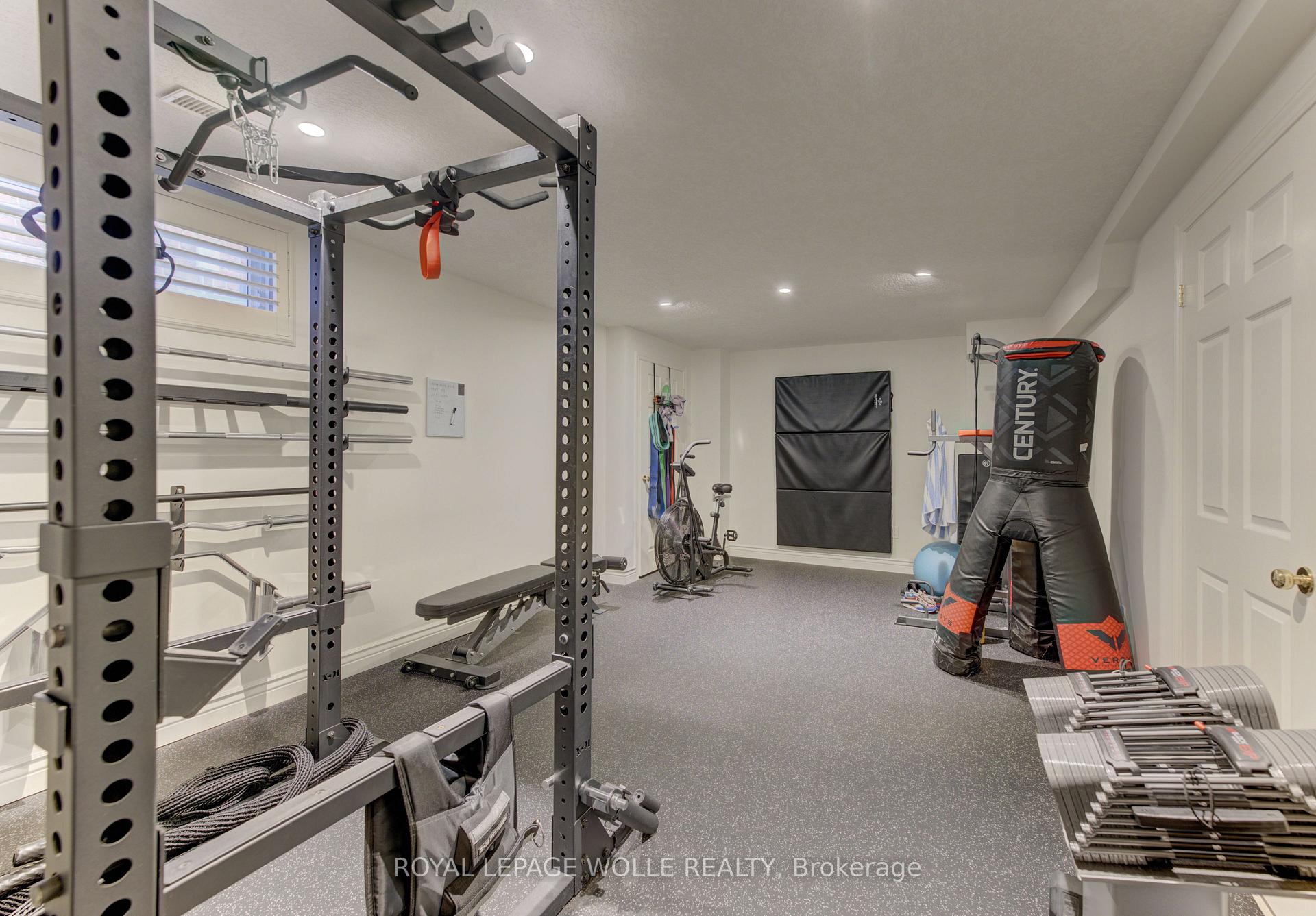 Photo 42 of 231 Hawkswood Drive, Kitchener, Bridgeport — HOMEH