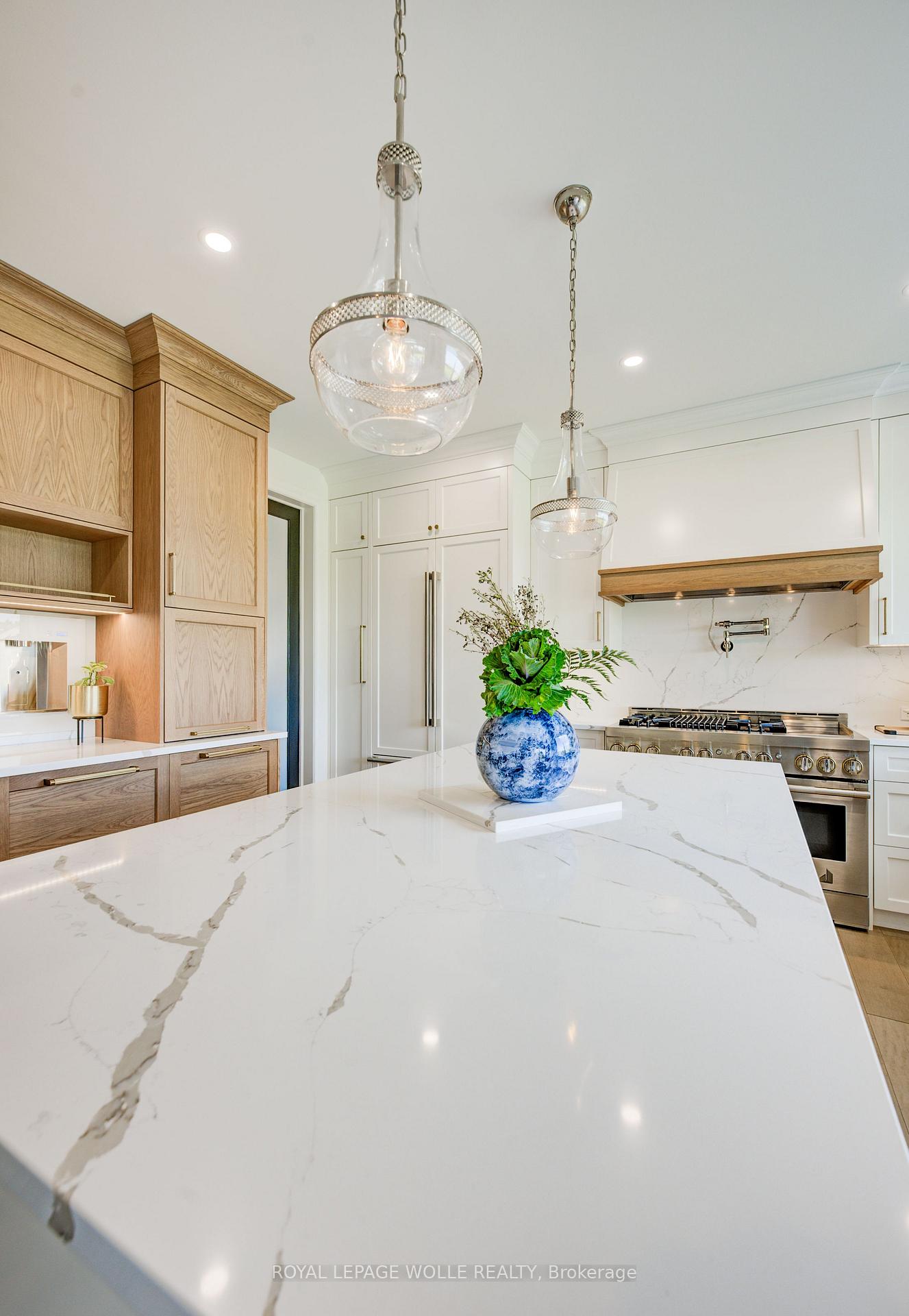Photo 18 of 231 Hawkswood Drive, Kitchener, Bridgeport — HOMEH