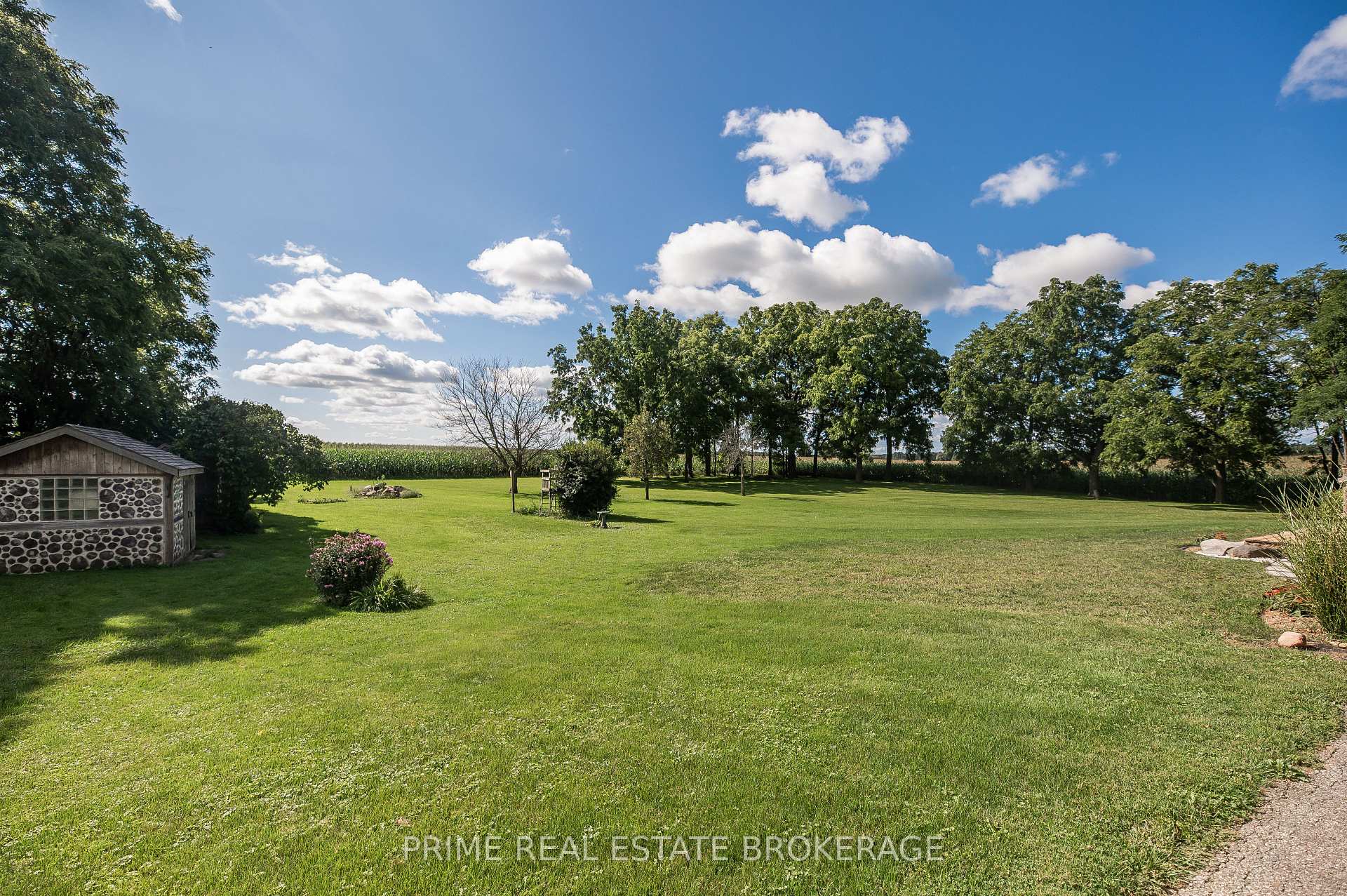 Photo 3 of 46821 Mapleton Line, Aylmer — HOMEH