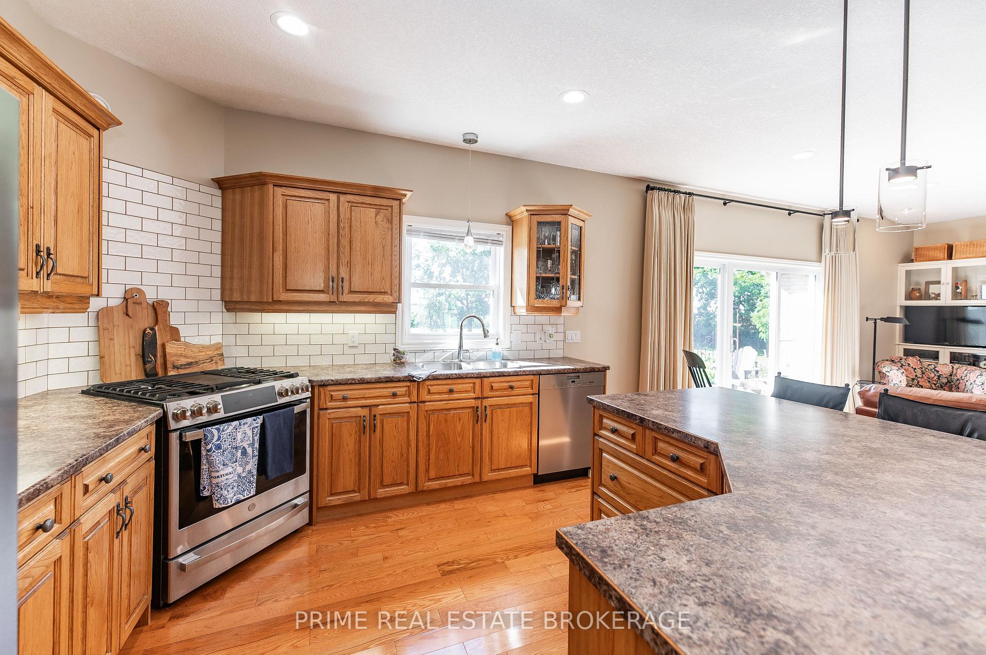 Photo 13 of 46821 Mapleton Line, Aylmer — HOMEH