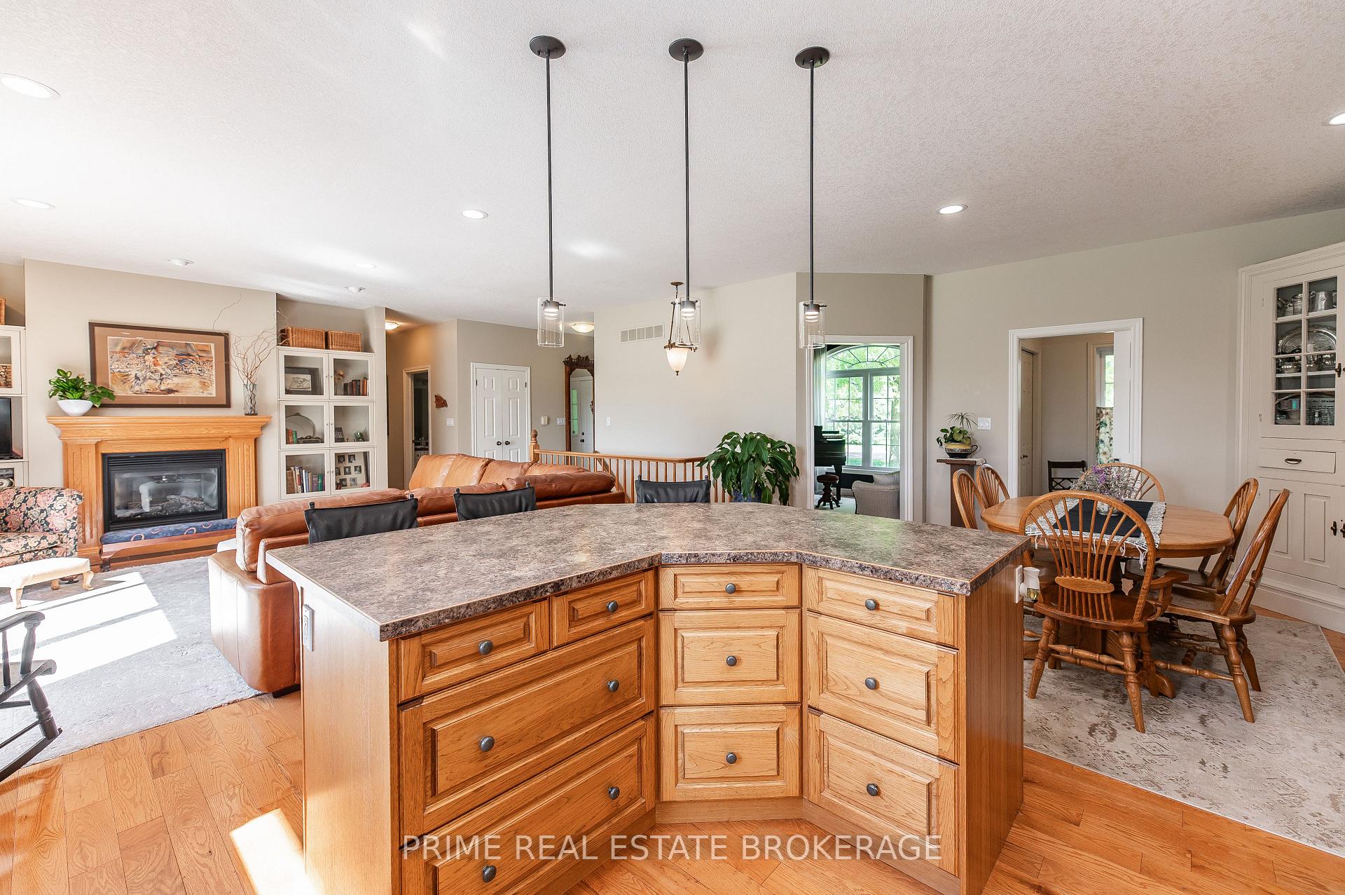 Photo 15 of 46821 Mapleton Line, Aylmer — HOMEH