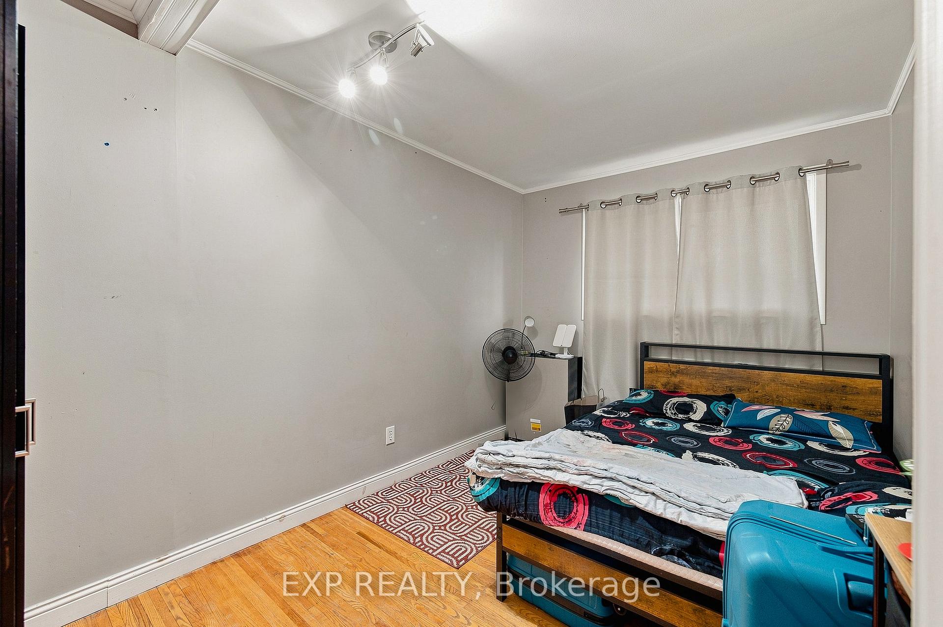Photo 15 of 56 Ashbury Avenue, London, South Y — HOMEH