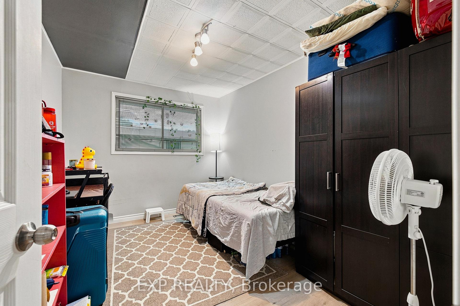 Photo 16 of 56 Ashbury Avenue, London, South Y — HOMEH