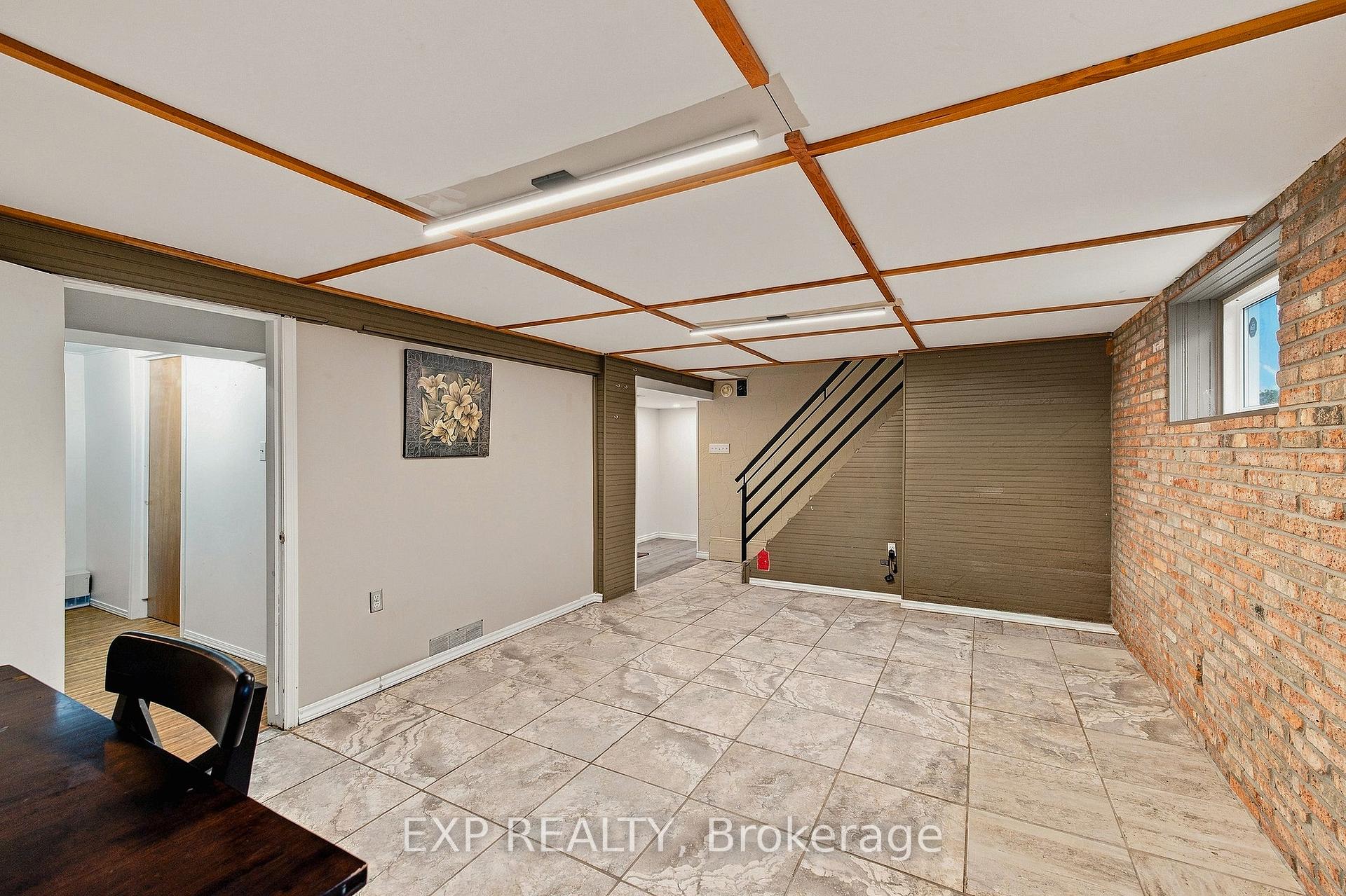 Photo 19 of 56 Ashbury Avenue, London, South Y — HOMEH