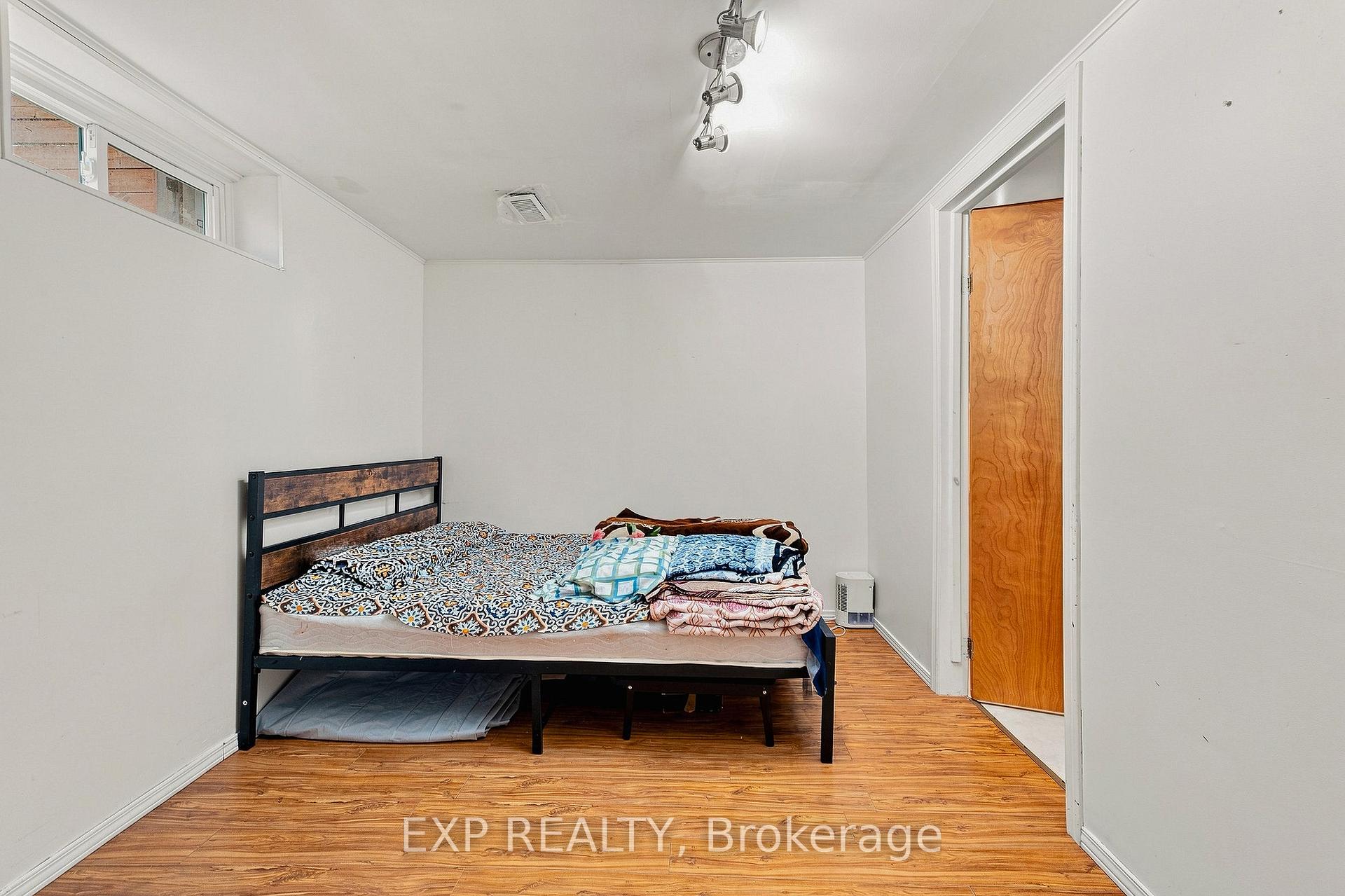 Photo 20 of 56 Ashbury Avenue, London, South Y — HOMEH