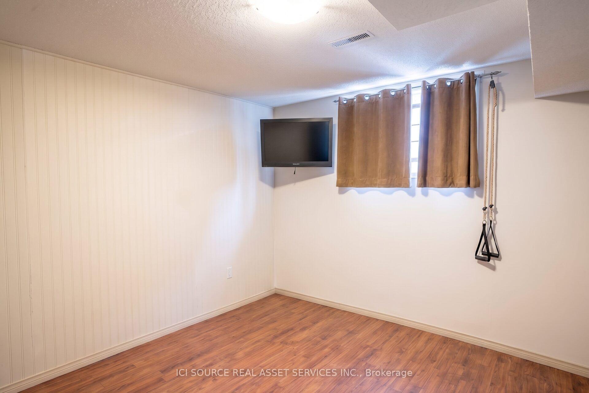Photo 3 of 56 Hersey Crescent, Barrie, Holly — HOMEH