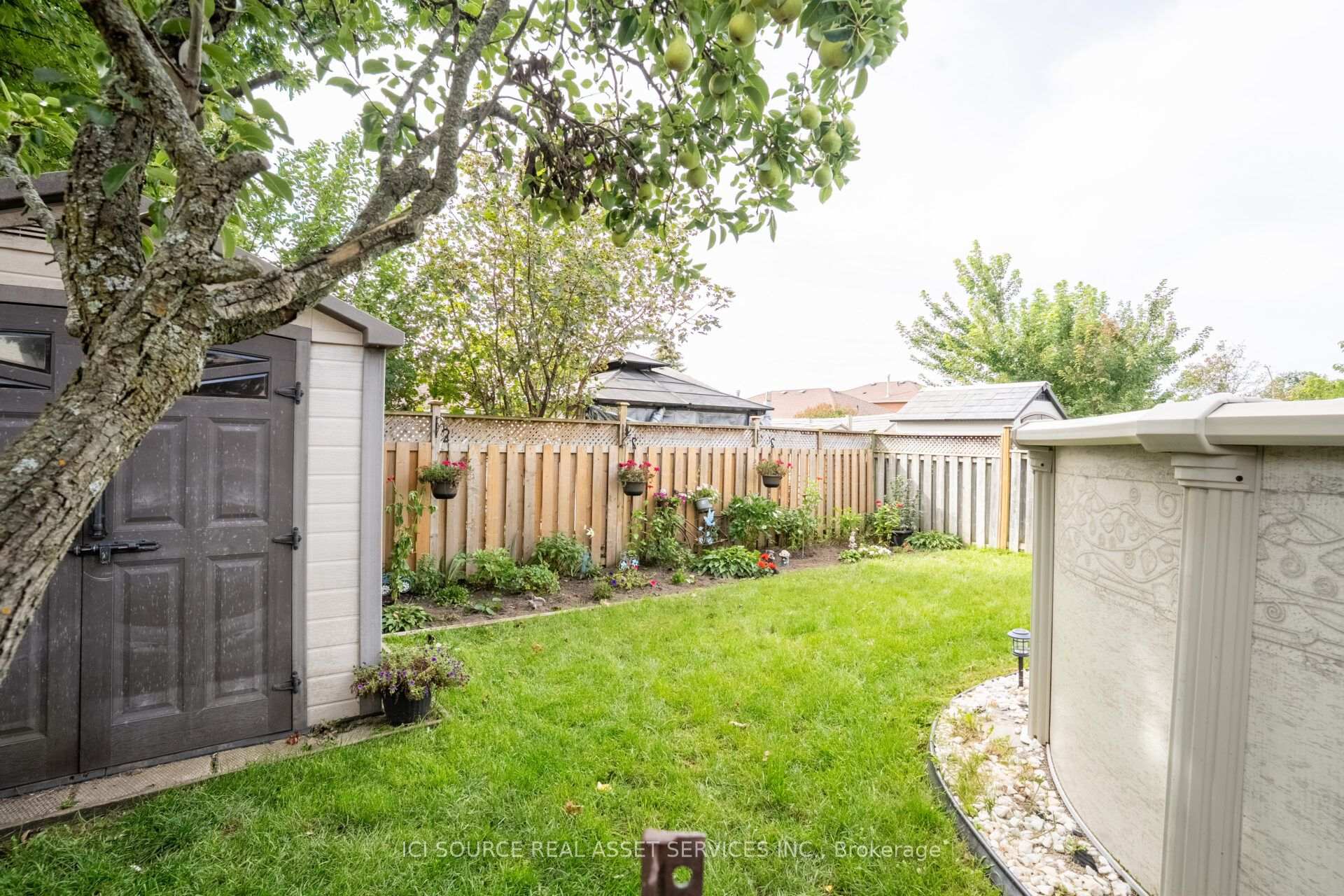 Photo 11 of 56 Hersey Crescent, Barrie, Holly — HOMEH