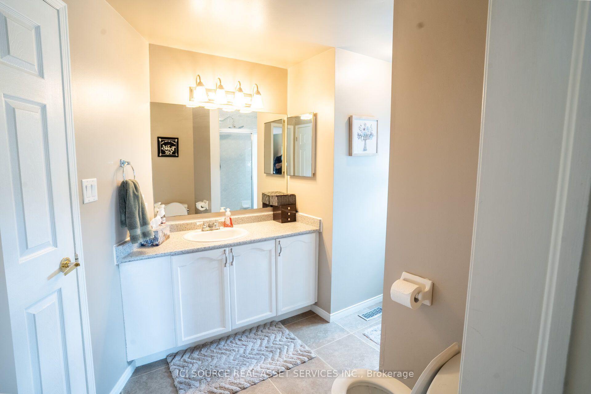 Photo 21 of 56 Hersey Crescent, Barrie, Holly — HOMEH