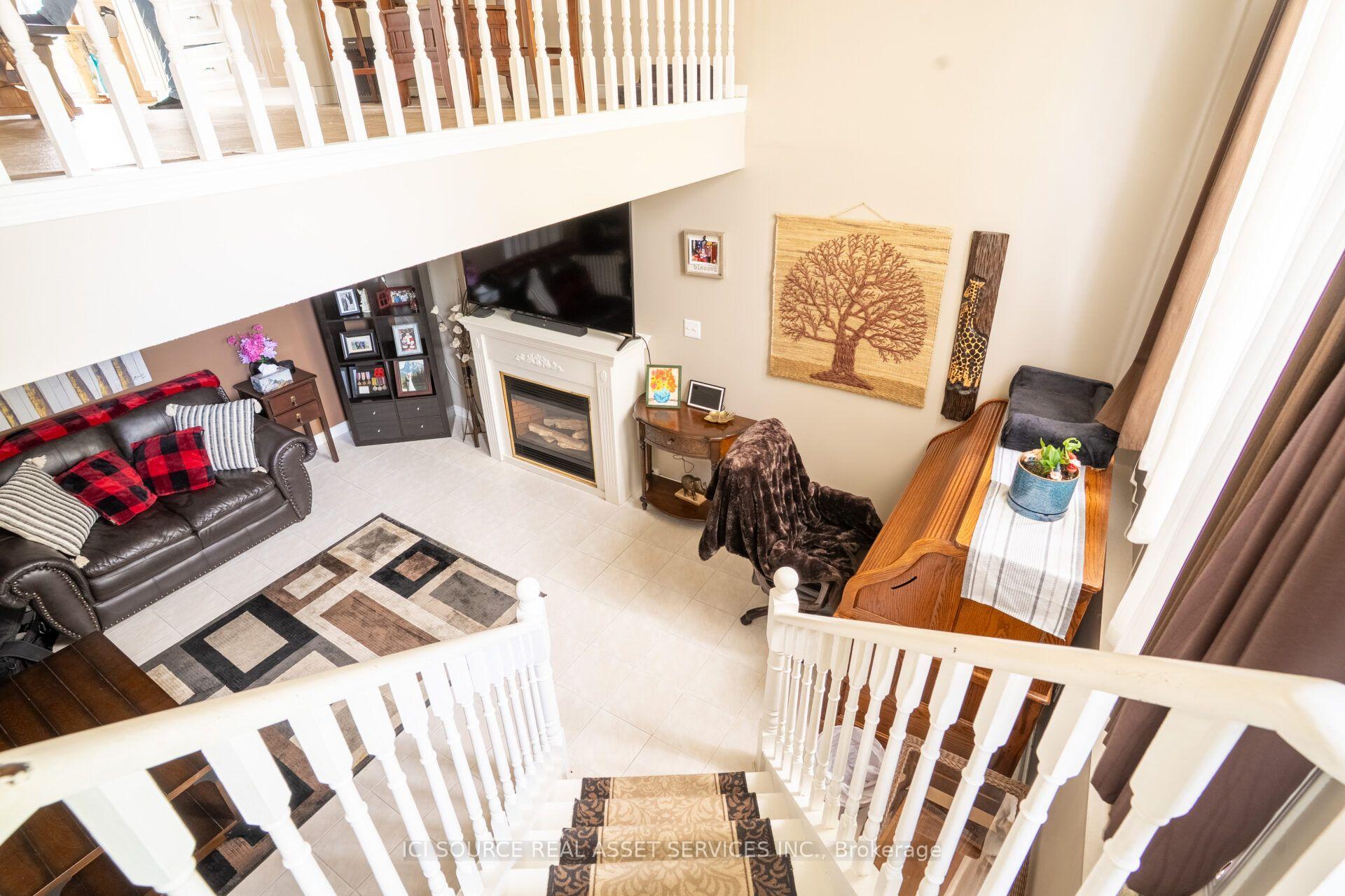 Photo 27 of 56 Hersey Crescent, Barrie, Holly — HOMEH