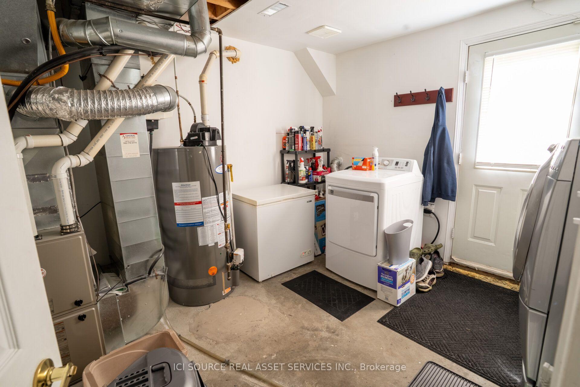 Photo 29 of 56 Hersey Crescent, Barrie, Holly — HOMEH
