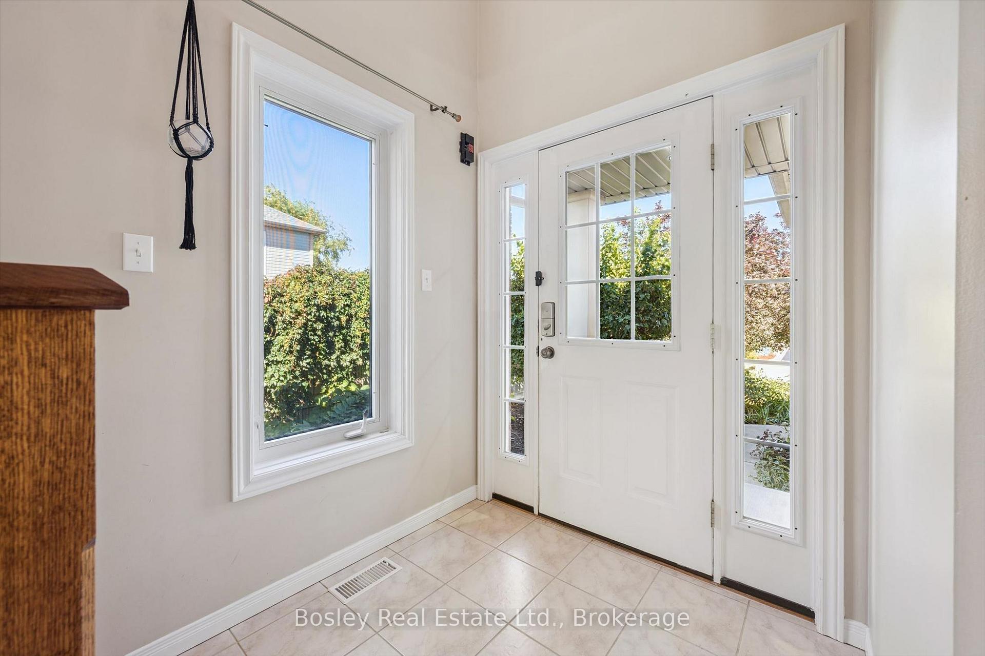 Photo 3 of 3 Hunt Street, Guelph, Pineridge/Westminster Woods — HOMEH