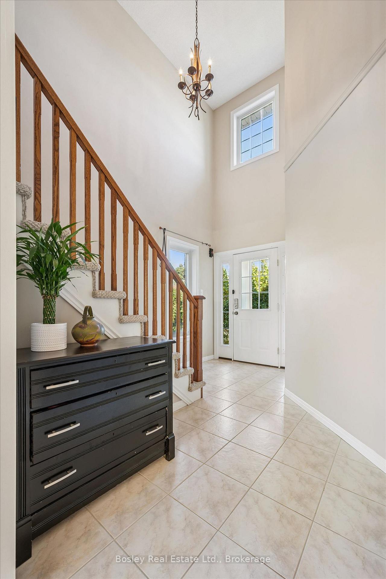 Photo 4 of 3 Hunt Street, Guelph, Pineridge/Westminster Woods — HOMEH