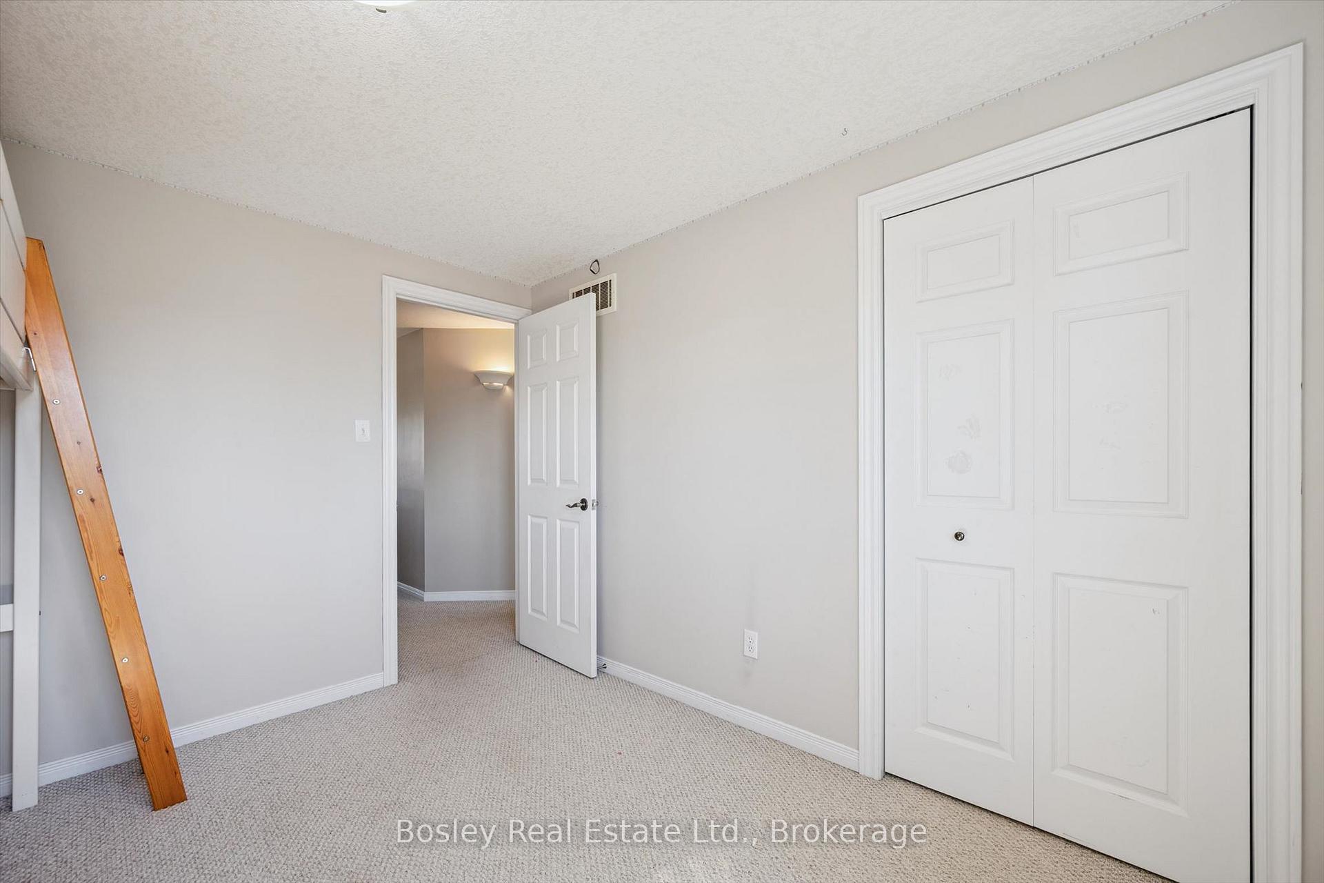 Photo 19 of 3 Hunt Street, Guelph, Pineridge/Westminster Woods — HOMEH
