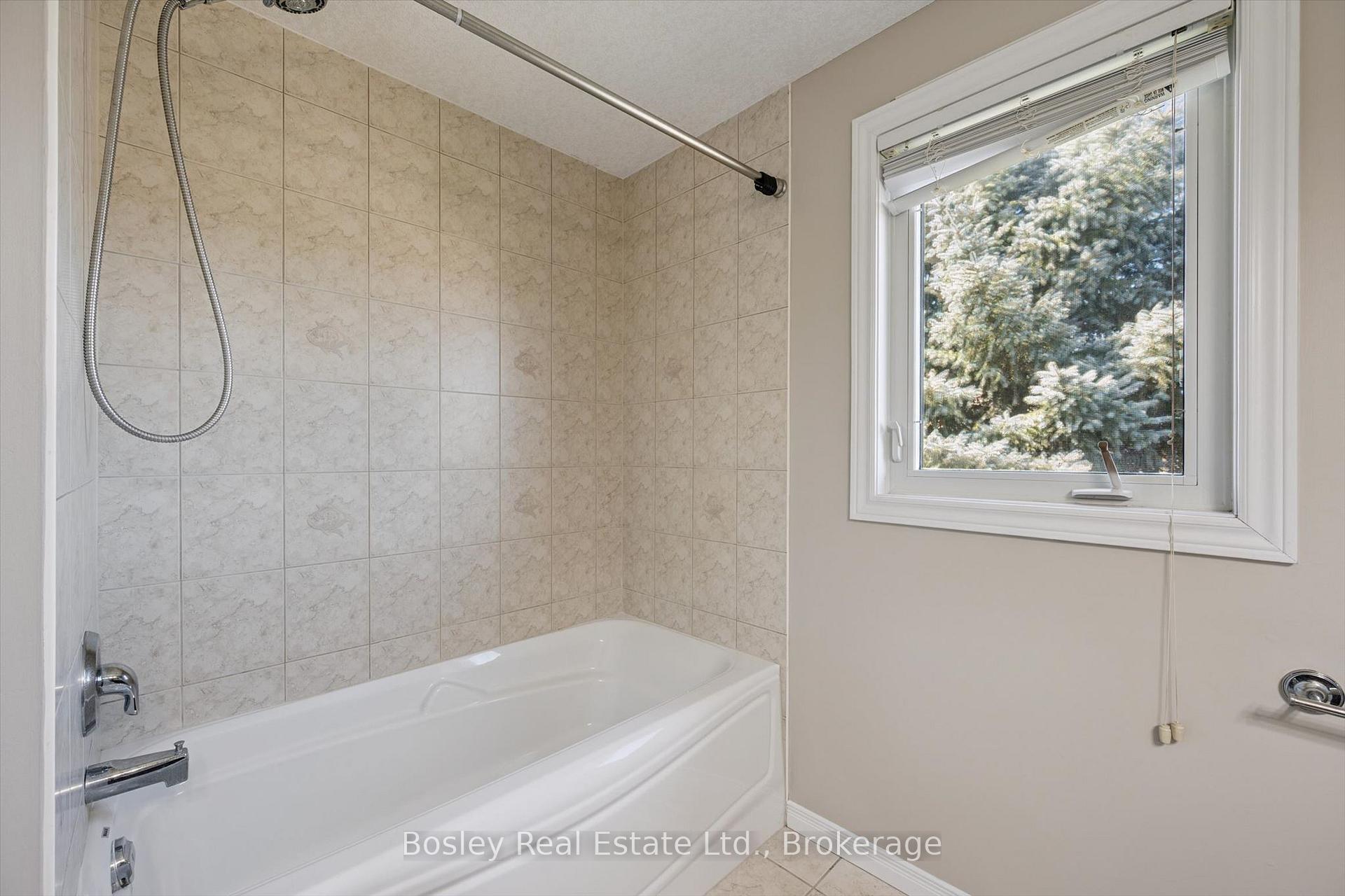 Photo 23 of 3 Hunt Street, Guelph, Pineridge/Westminster Woods — HOMEH