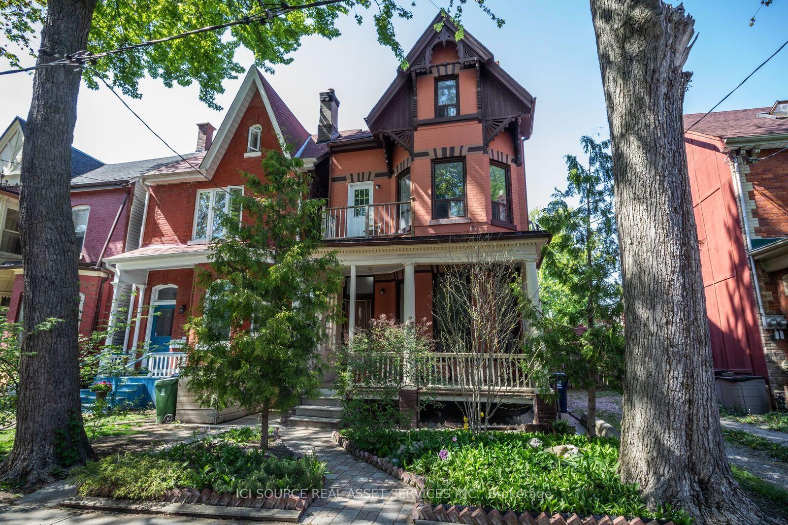 Photo 2 of Unit 1, 20 Sullivan Street, Toronto, Kensington-Chinatown — HOMEH