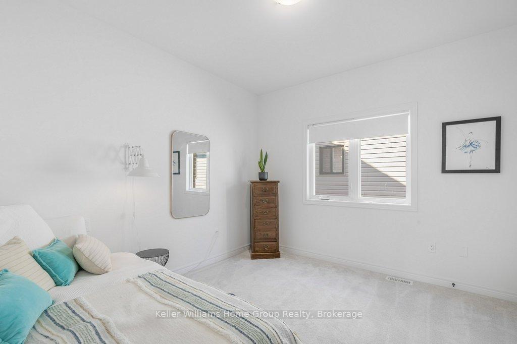 Photo 21 of 48 Macalister Boulevard, Guelph, Kortright East — HOMEH