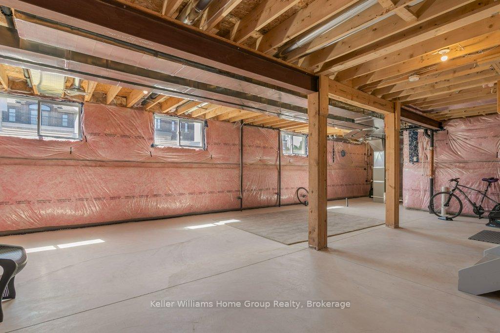 Photo 27 of 48 Macalister Boulevard, Guelph, Kortright East — HOMEH