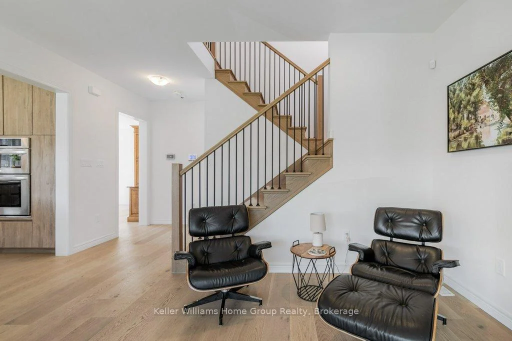 Photo 12 of 48 Macalister Boulevard, Guelph, Kortright East — HOMEH