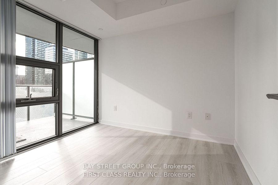 Photo 7 of Unit 1402, 11 Wellesley Street W, Toronto, Bay Street Corridor — HOMEH