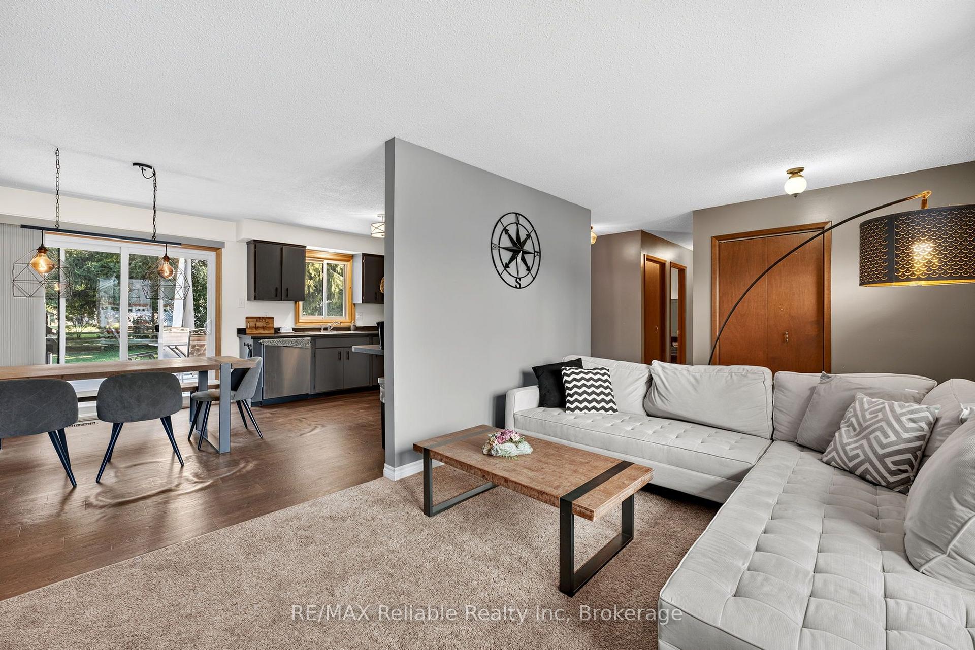 Photo 4 of 38823 Vienna Street, Bluewater, Stanley — HOMEH