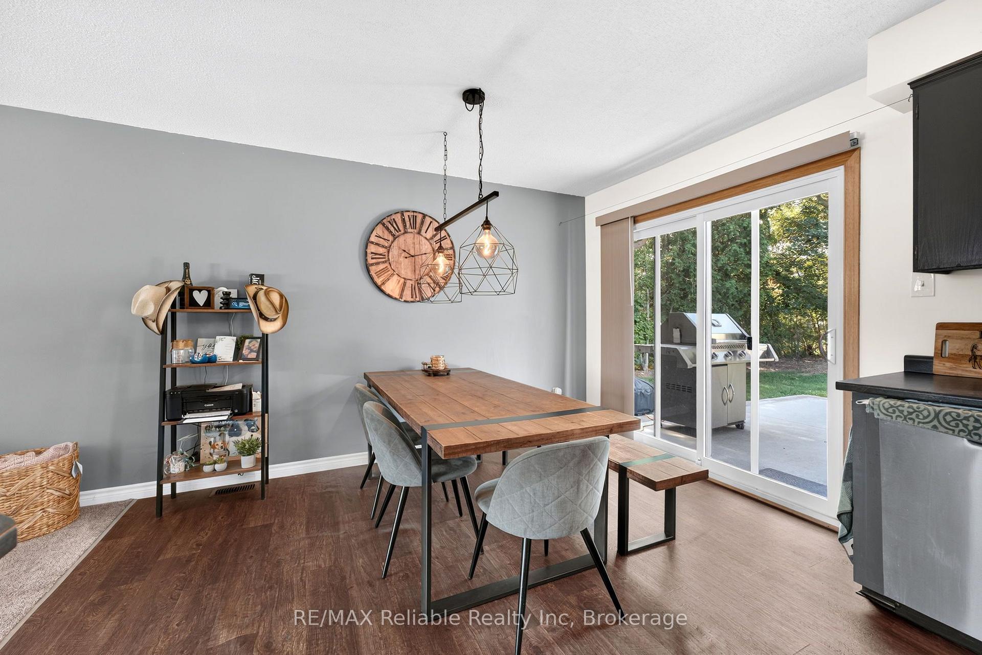 Photo 12 of 38823 Vienna Street, Bluewater, Stanley — HOMEH