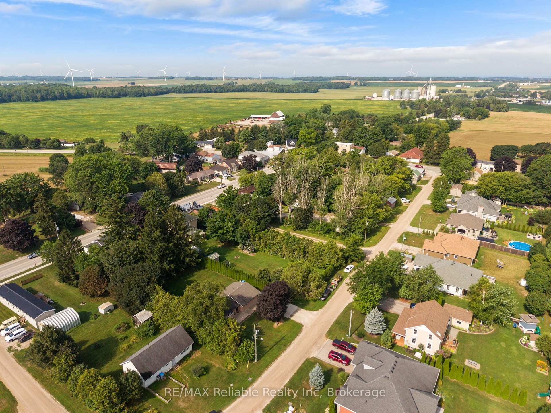 Photo 43 of 38823 Vienna Street, Bluewater, Stanley — HOMEH