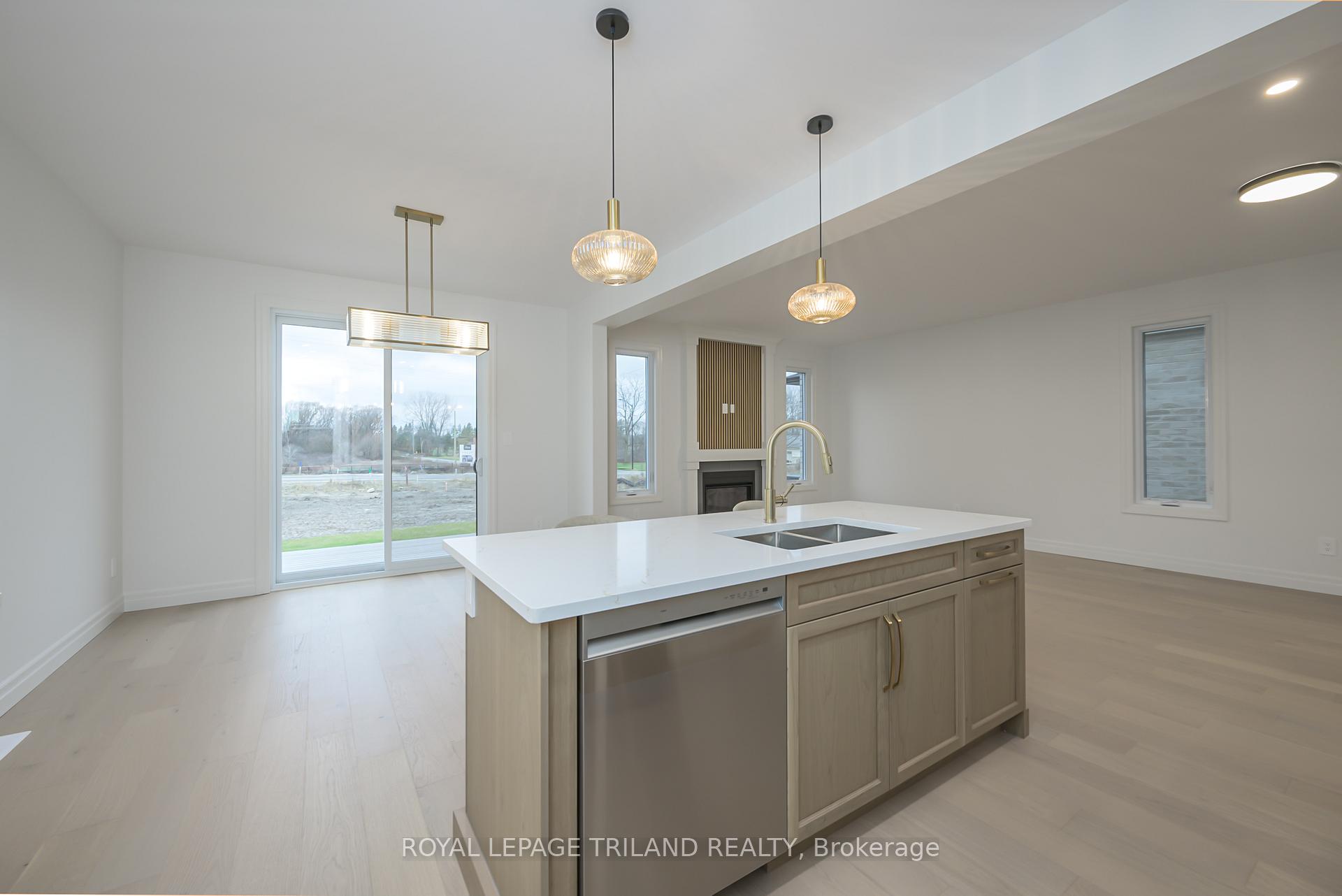 Photo 12 of 4211 Liberty Crossing, London, South V — HOMEH