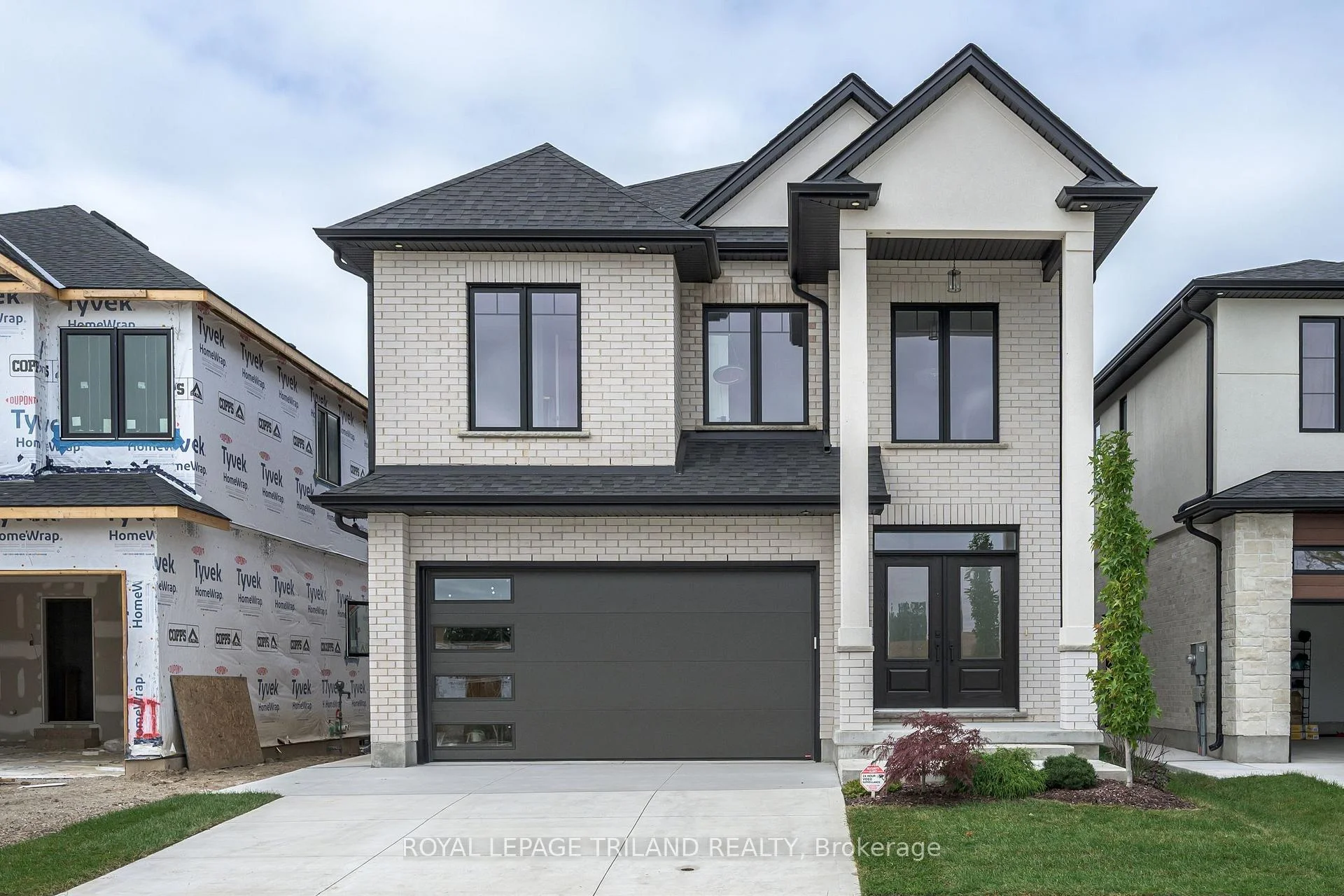 Photo 1 of 4211 Liberty Crossing, London, South V — HOMEH