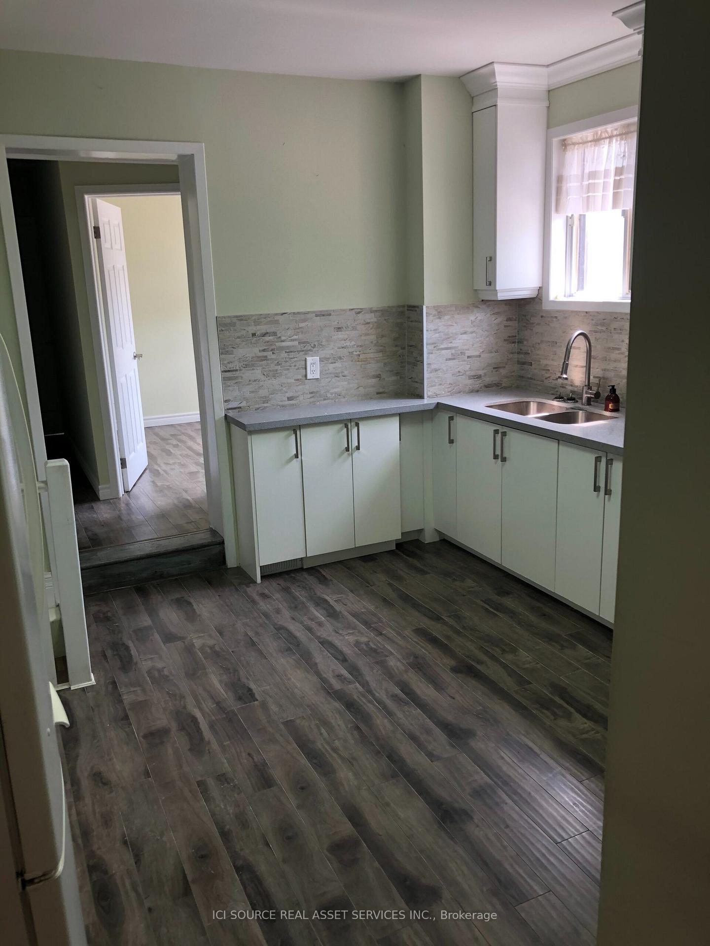 Photo 2 of Unit 1, 849 Bathurst Street, Toronto, The Annex — HOMEH